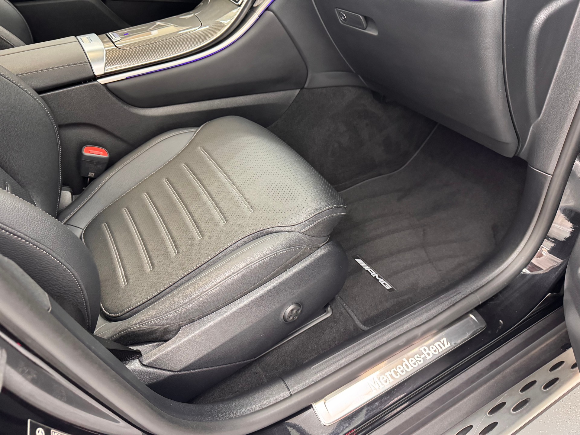 MERCEDES-BENZ GLC Coupé 220 d AMG LINE 4Matic 9G-Tronic-image-20