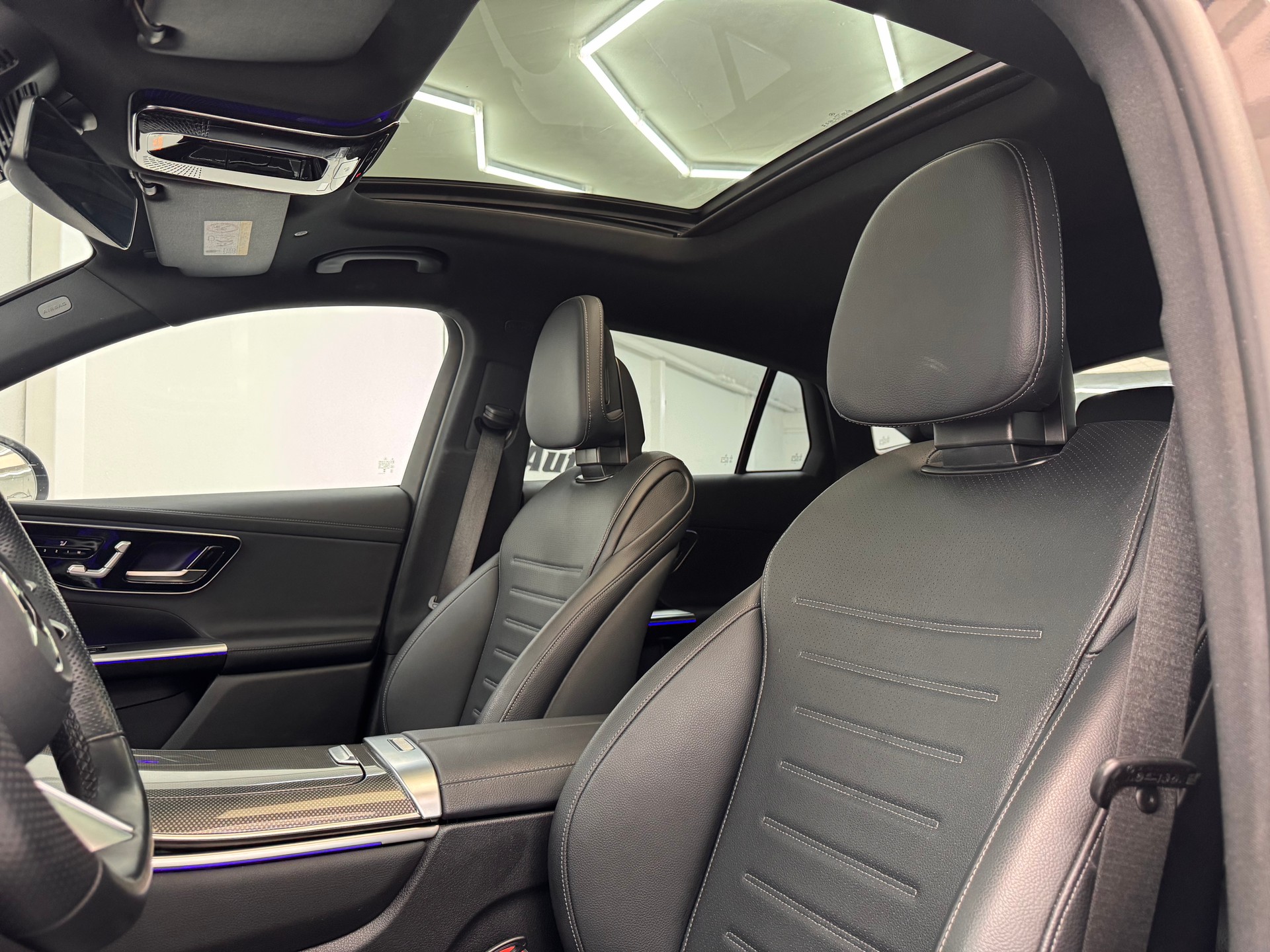 MERCEDES-BENZ GLC Coupé 220 d AMG LINE 4Matic 9G-Tronic-image-12