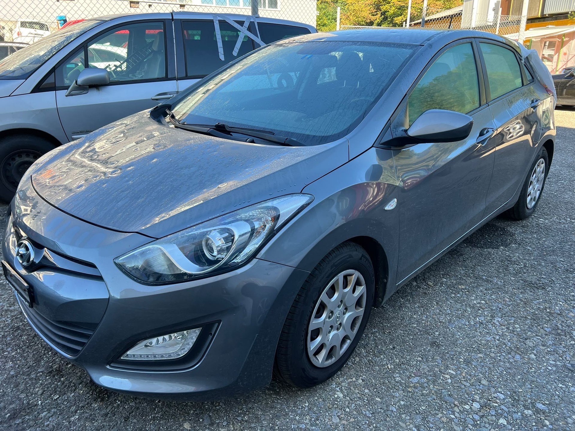 HYUNDAI i30-image-3