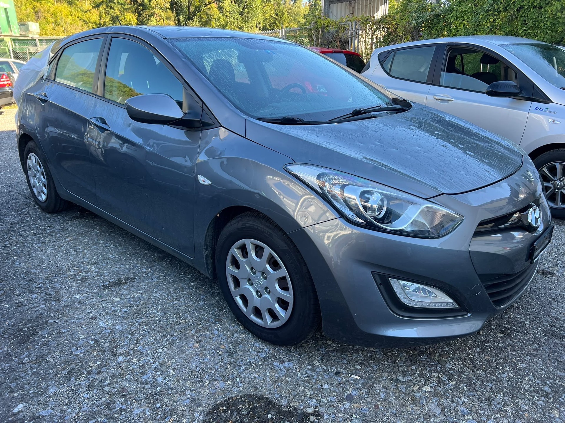 HYUNDAI i30-image-2