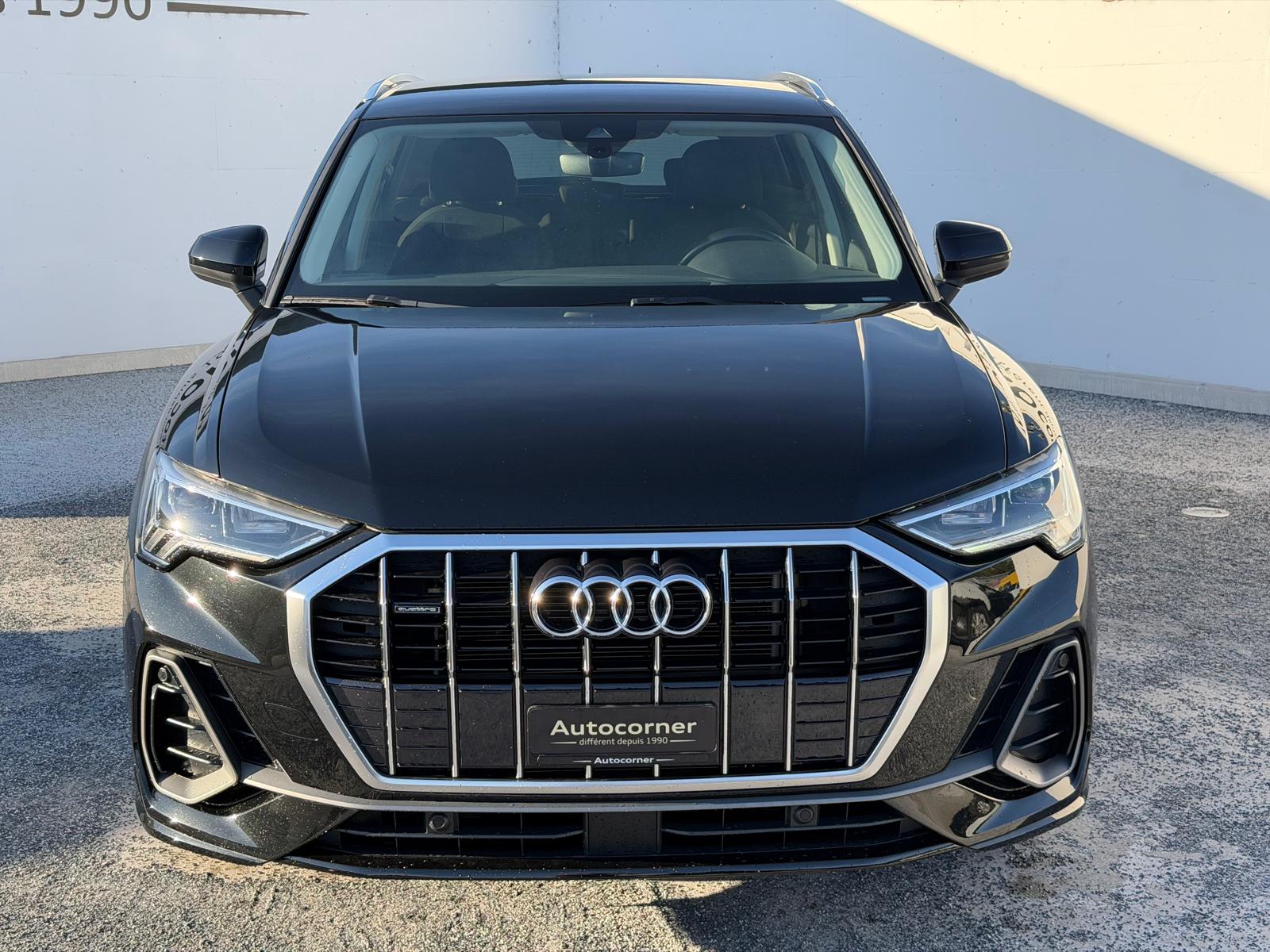 AUDI Q3 40 TFSI S line quattro S-tronic-image-2