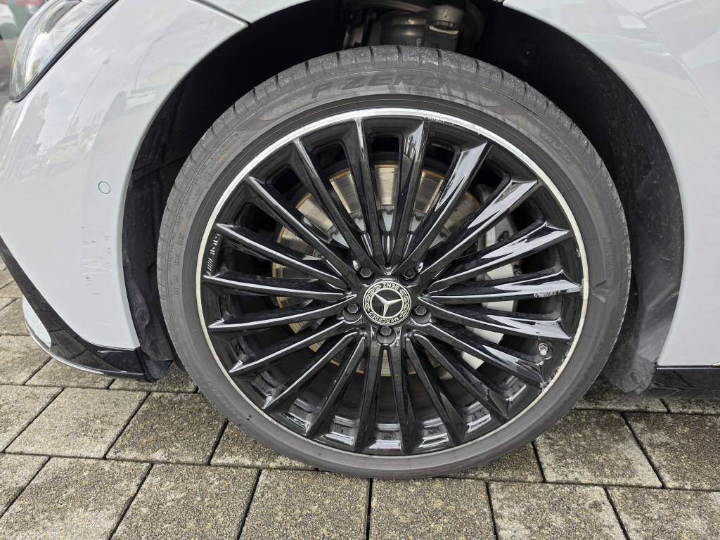 MERCEDES-BENZ EQE 350 AMG Line 4matic-image-7