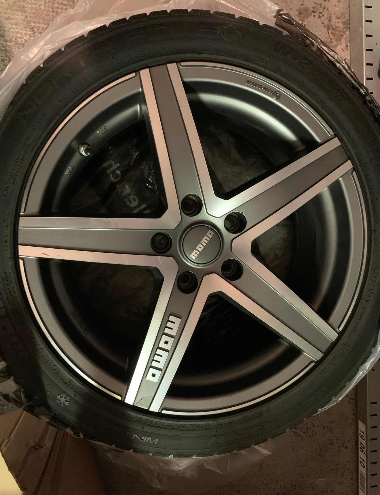 MERCEDES-BENZ A 180 AMG Line-image-4