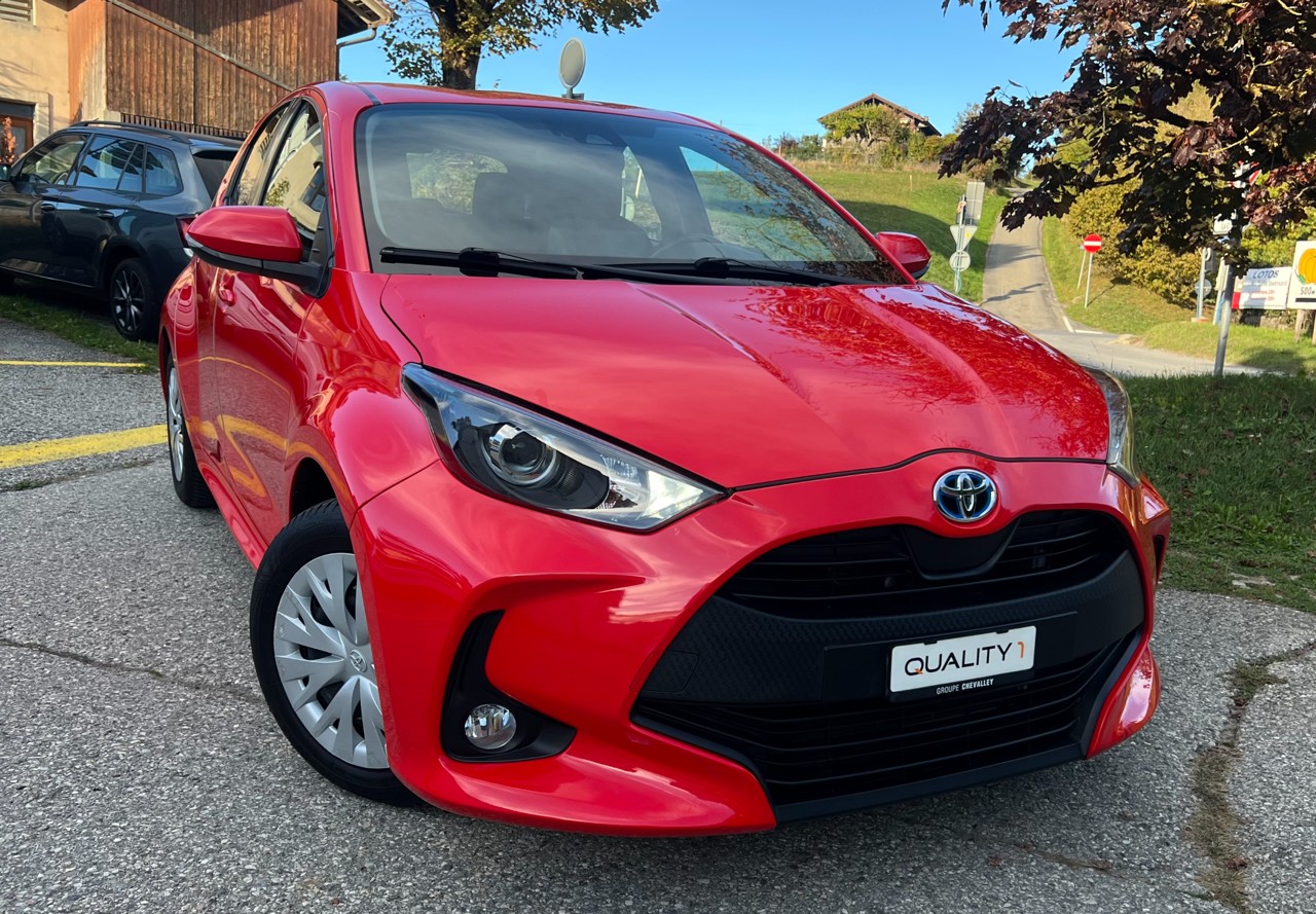 TOYOTA Yaris 1.5 Active e-CVT-image-0