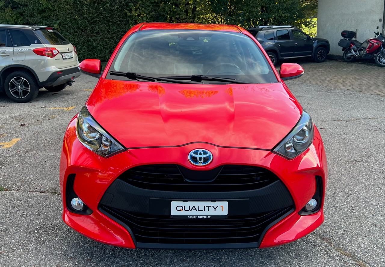 TOYOTA Yaris 1.5 Active e-CVT-image-2