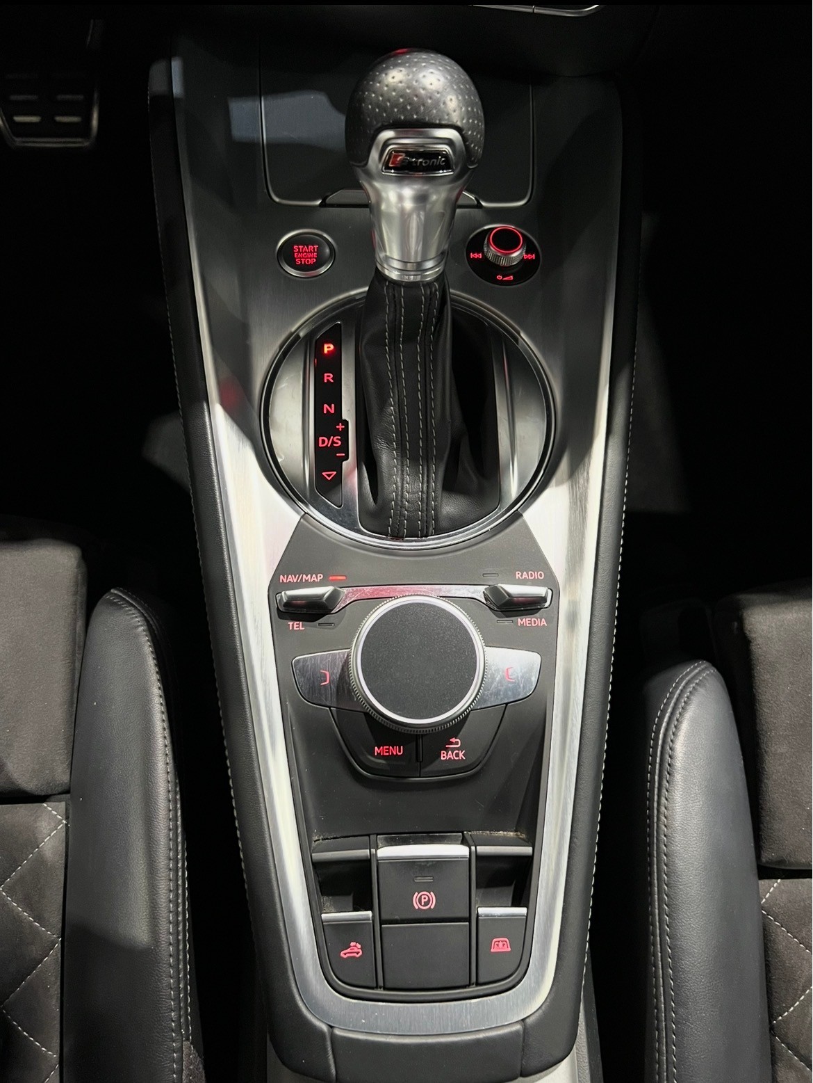 AUDI TT Roadster 2.0 TFSI qu**S-Line,Matrix,S-Sportsitze.Nackenheizung,B&O,Frisch ab MFK**-image-10