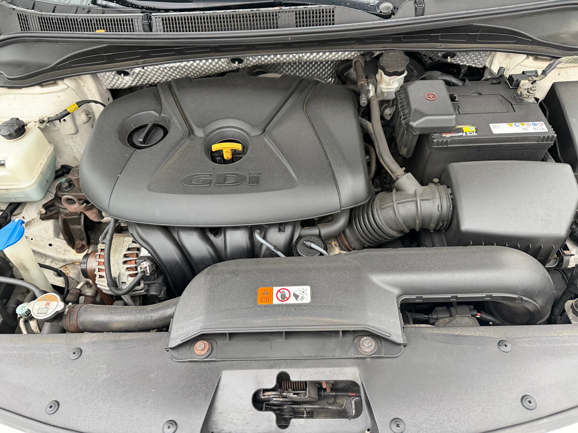 HYUNDAI i40 Wagon 2.0 GDi Style-image-12