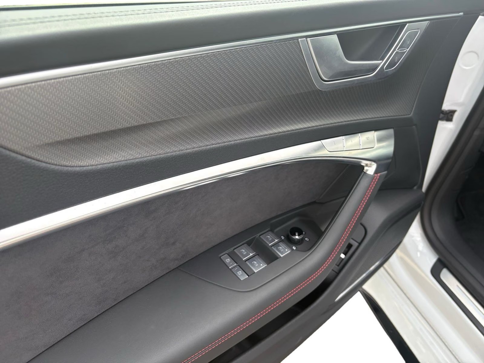 AUDI RS7 Sportback MHEV-image-7