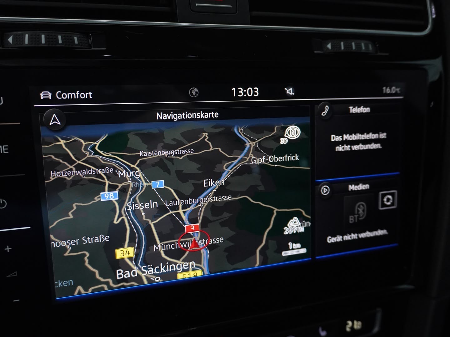 VW Golf Variant 2.0 TSI R 4Motion DSG-image-12