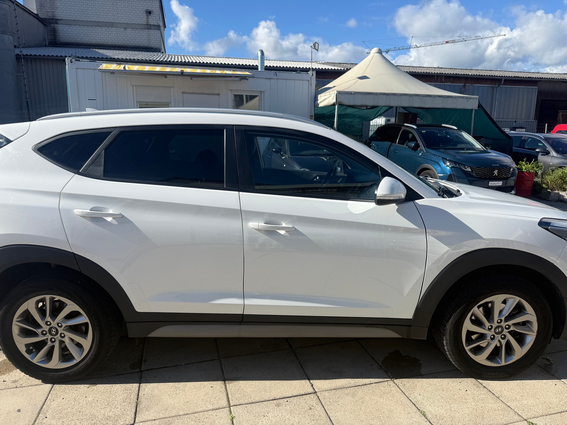 HYUNDAI Tucson 2.0 CRDI Vertex 4WD Automatic-image-4