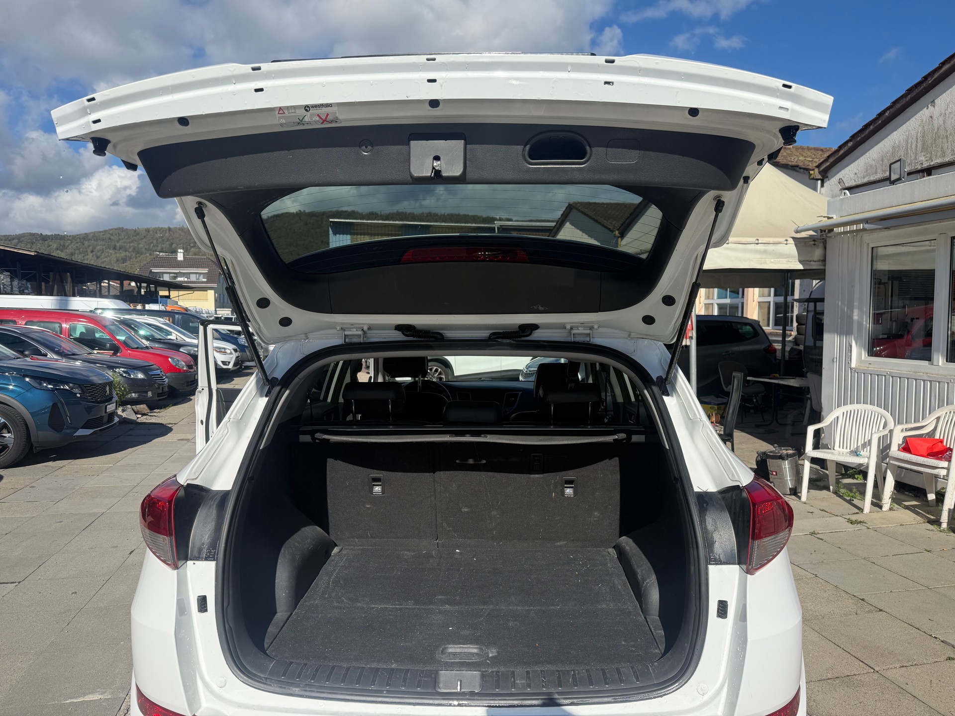 HYUNDAI Tucson 2.0 CRDI Vertex 4WD Automatic-image-9