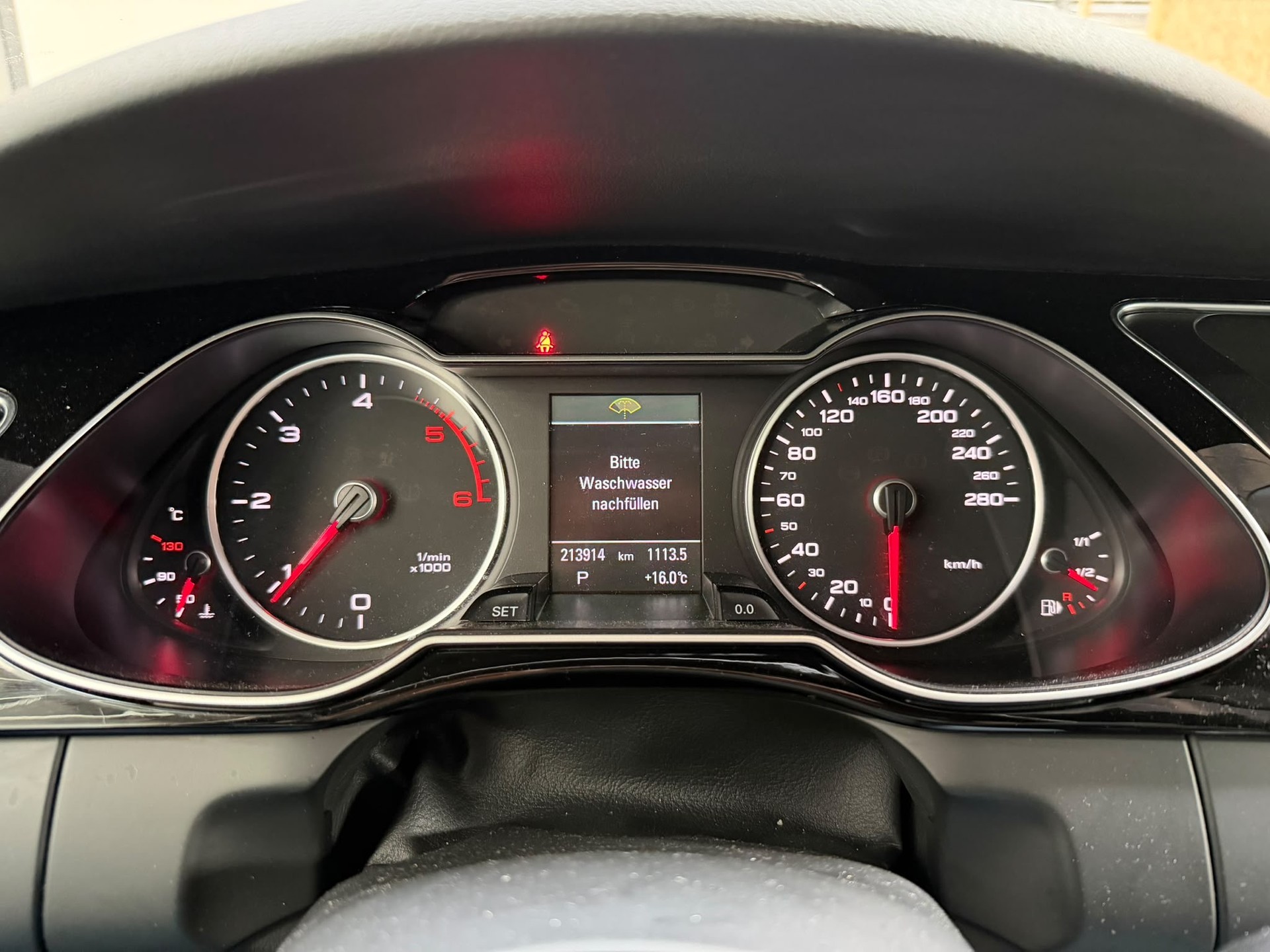 AUDI A4 Avant 3.0 TDI quattro S-tronic-image-17
