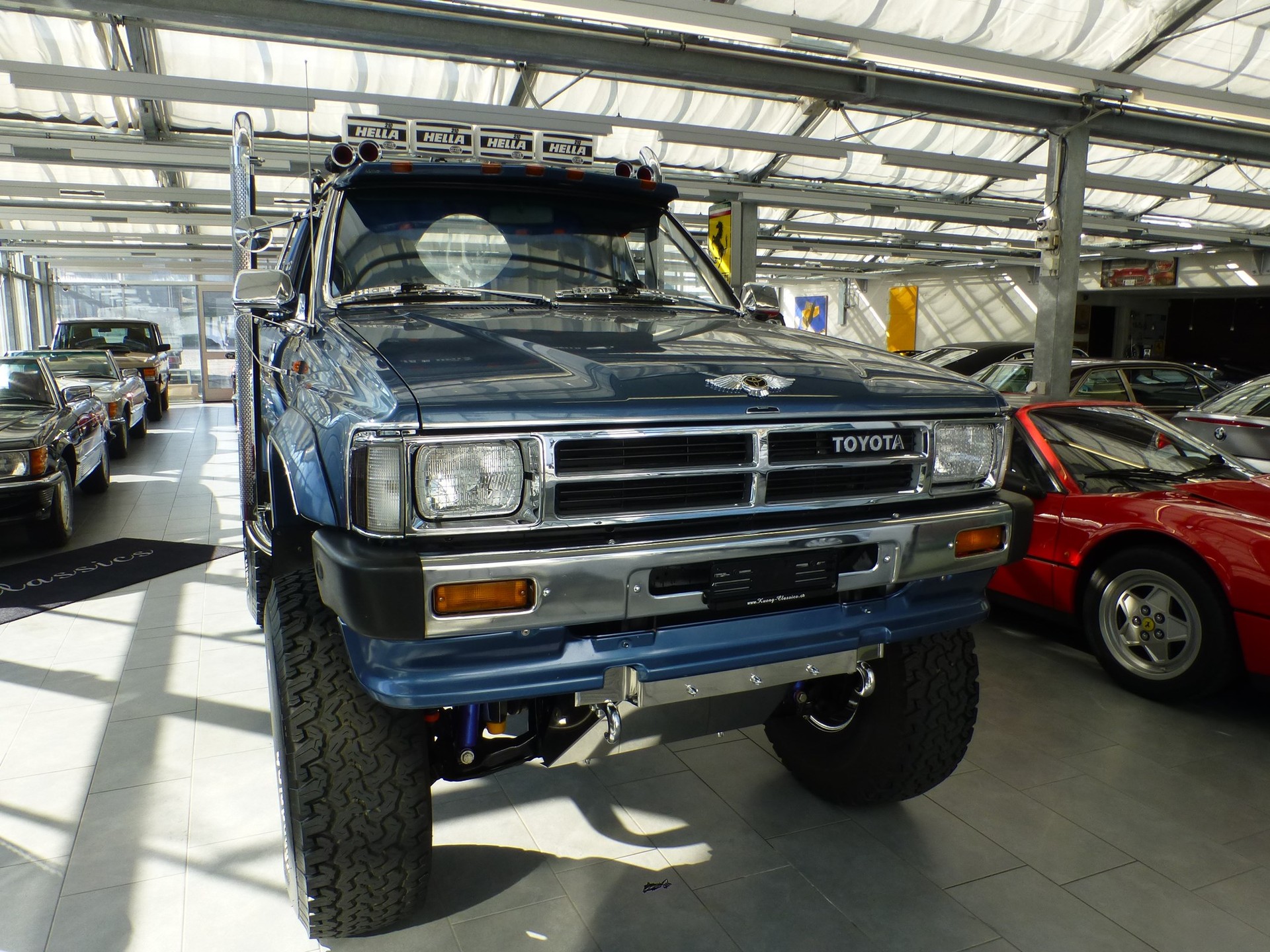 TOYOTA 4-Runner 2.4-showroom-element-1