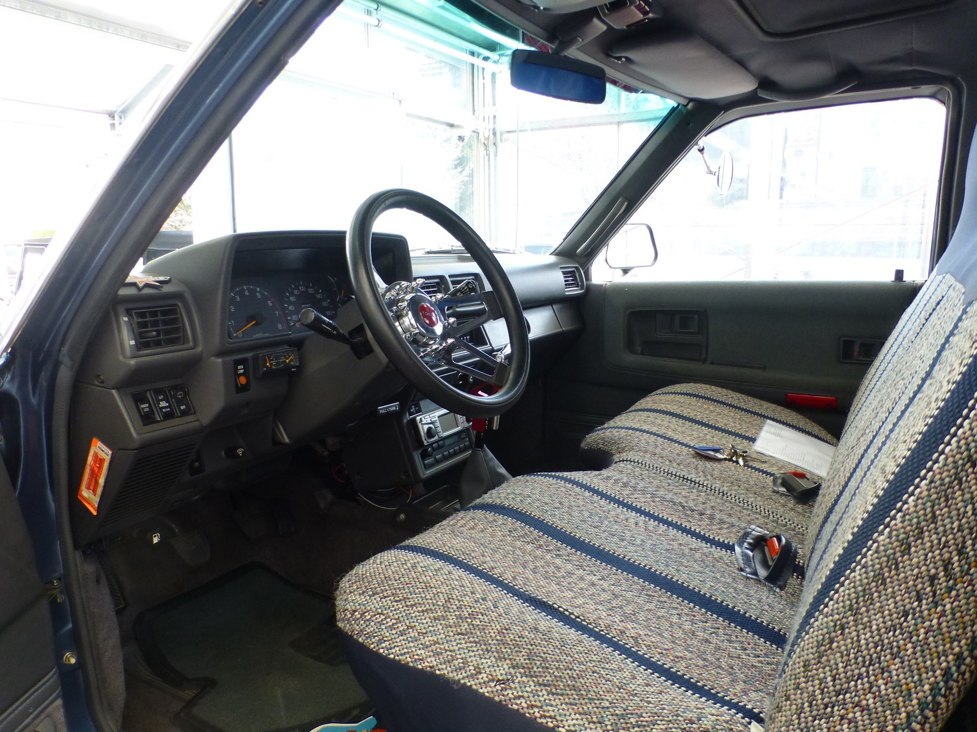 TOYOTA 4-Runner 2.4-image-7