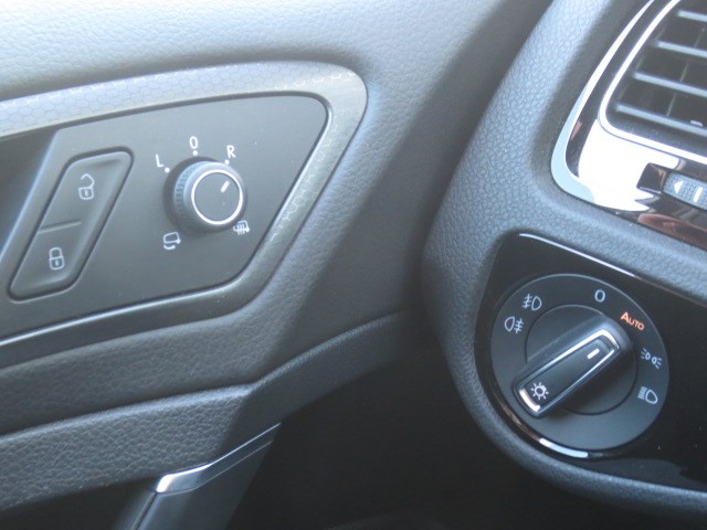 VW Golf 2.0 TSI GTI Performance DSG-image-15