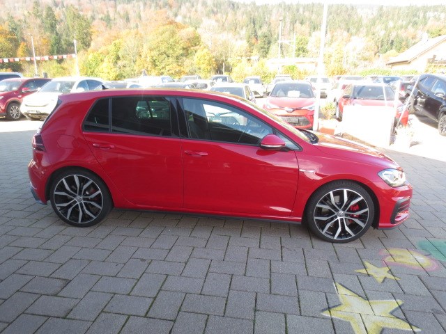 VW Golf 2.0 TSI GTI Performance DSG-image-2
