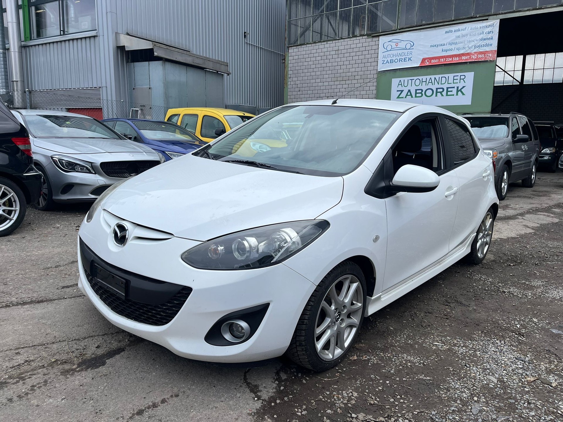 MAZDA 2-image-1