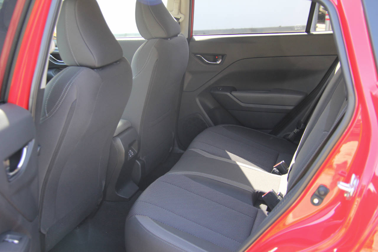 SUBARU Impreza 2.0i e-Boxer Swiss Plus-image-11