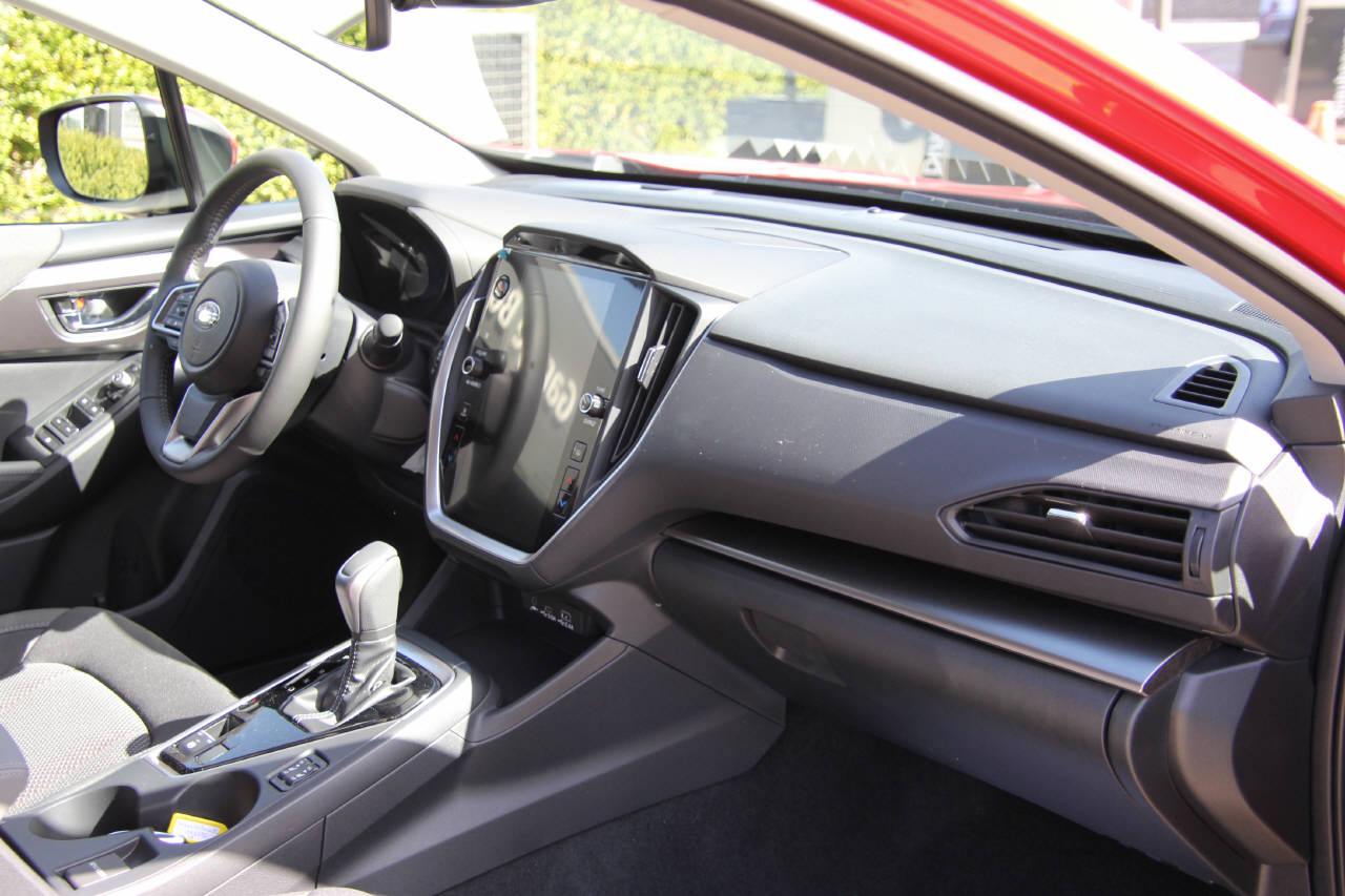 SUBARU Impreza 2.0i e-Boxer Swiss Plus-image-9