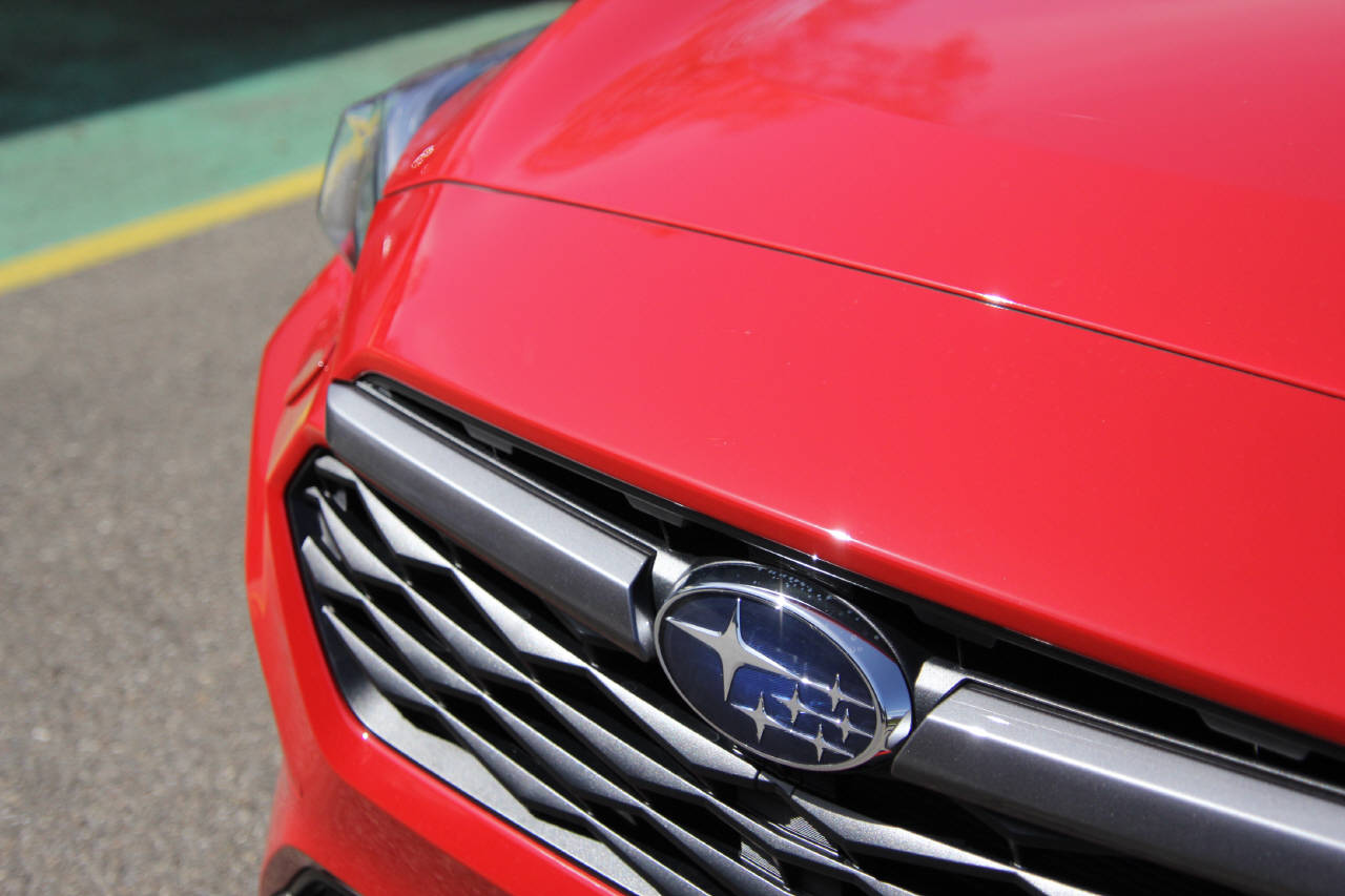 SUBARU Impreza 2.0i e-Boxer Swiss Plus-image-7