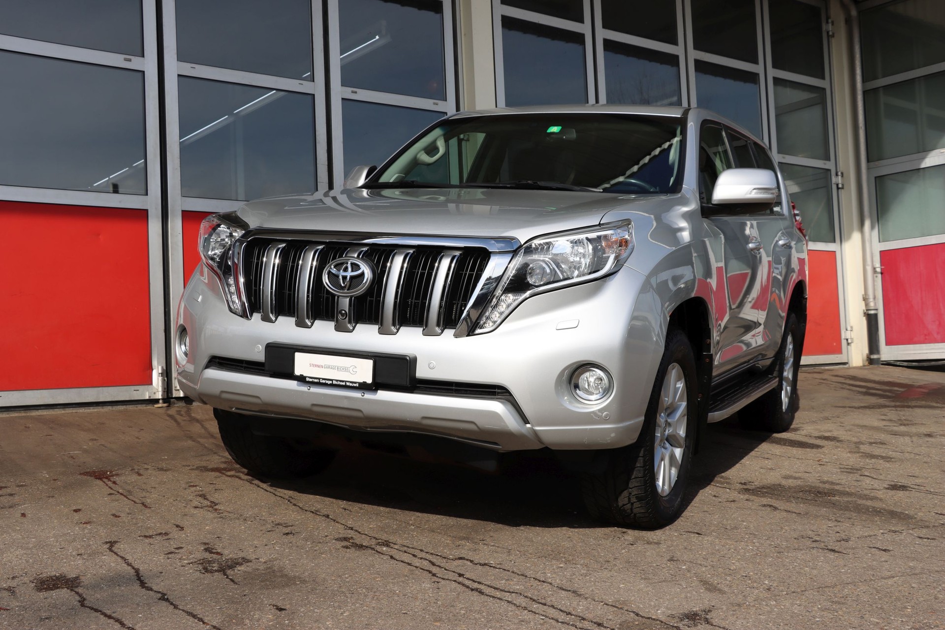 TOYOTA Land Cruiser 3.0 TD Sol Premium Automatic-image-1