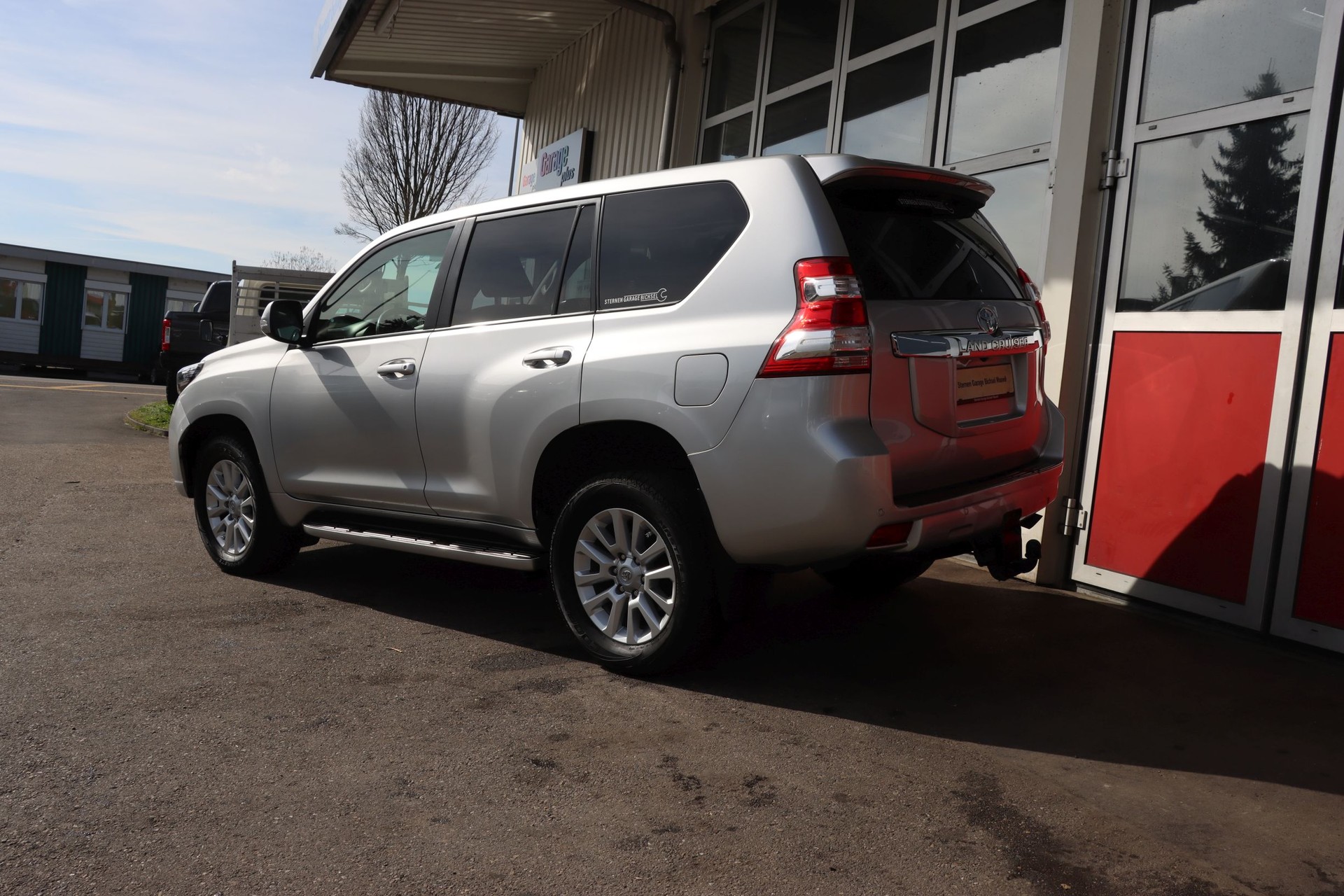 TOYOTA Land Cruiser 3.0 TD Sol Premium Automatic-image-6