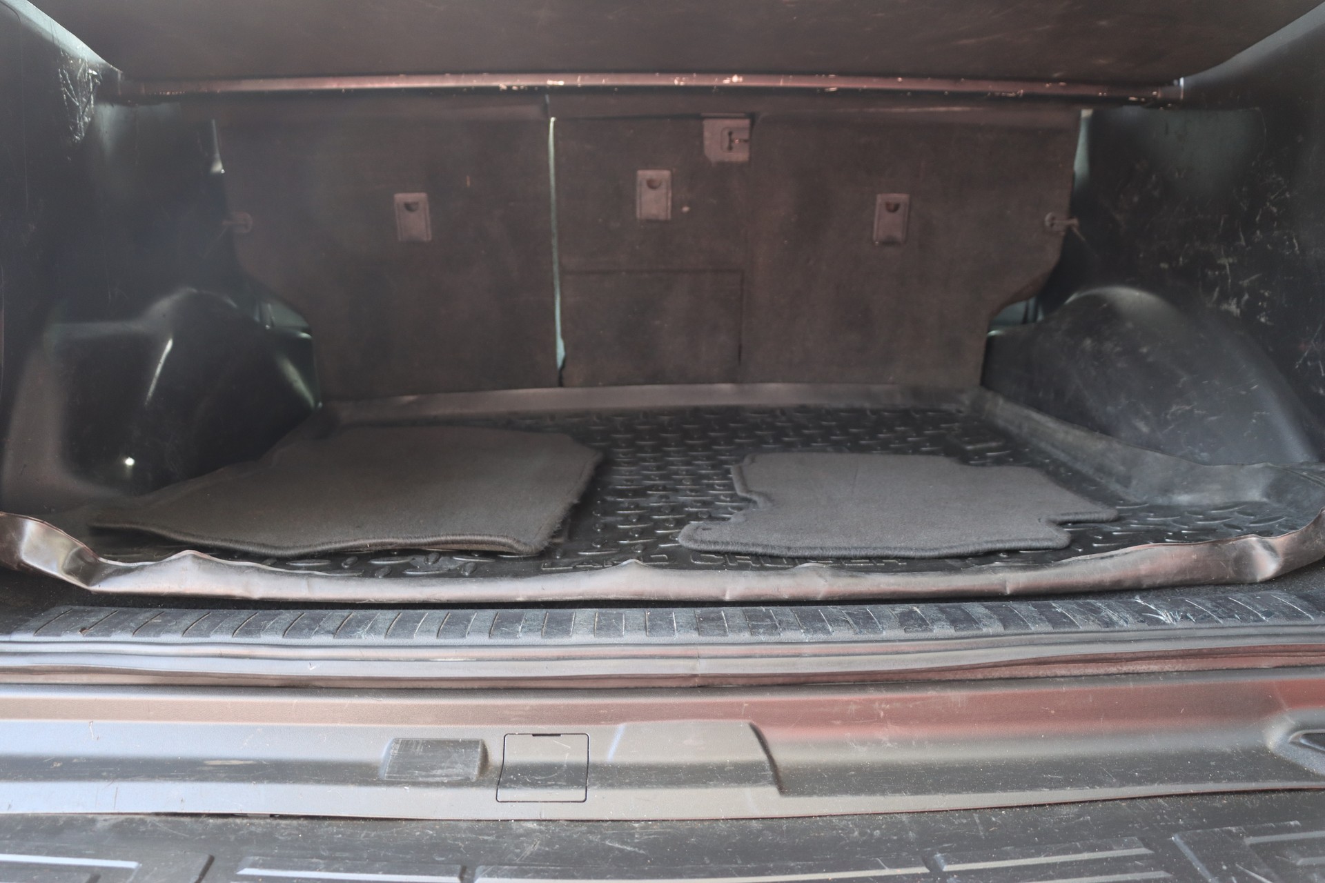 TOYOTA Land Cruiser 3.0 TD Sol Premium Automatic-image-9