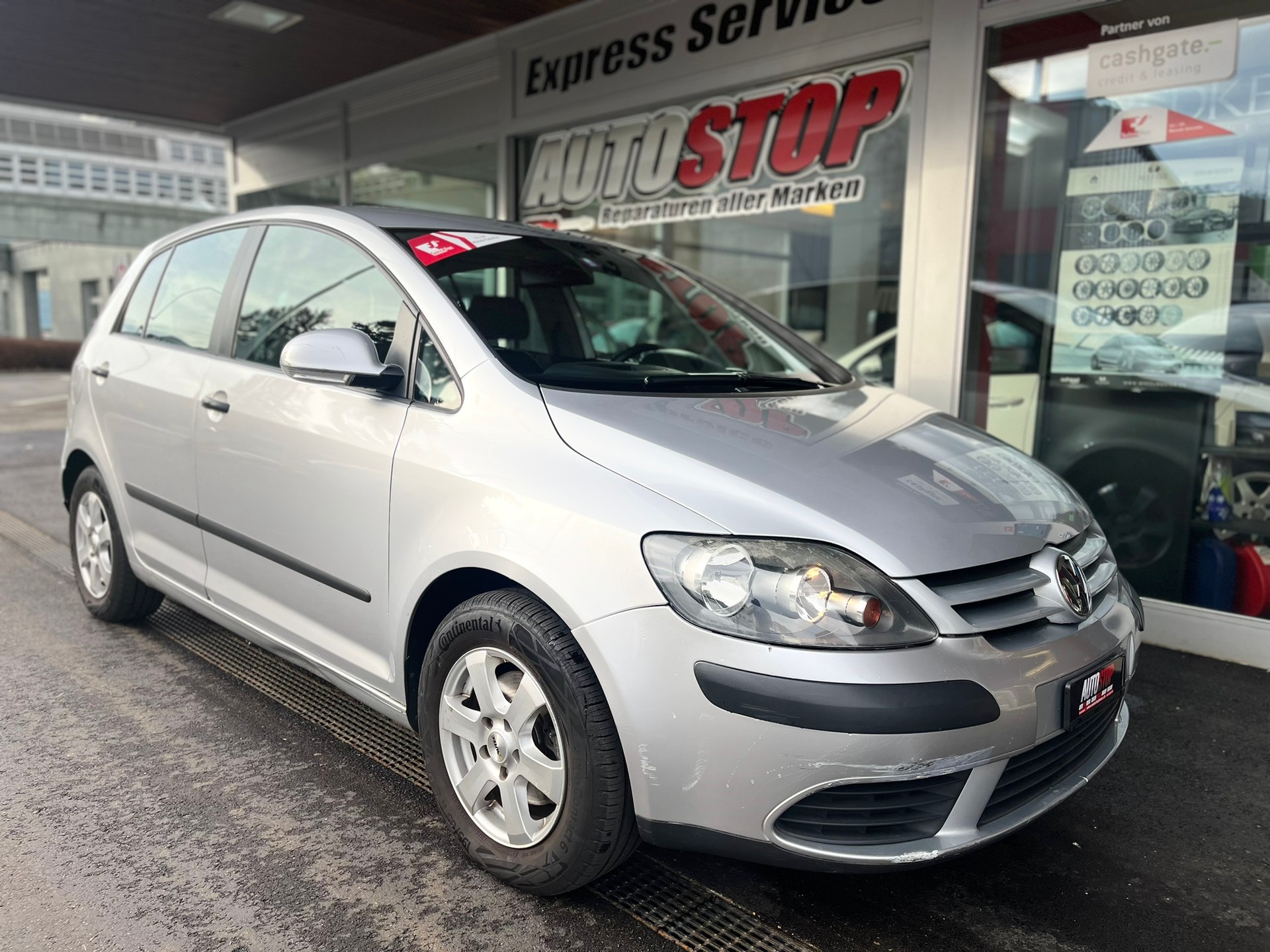VW Golf Plus 1.6 FSI Comfortline-image-0