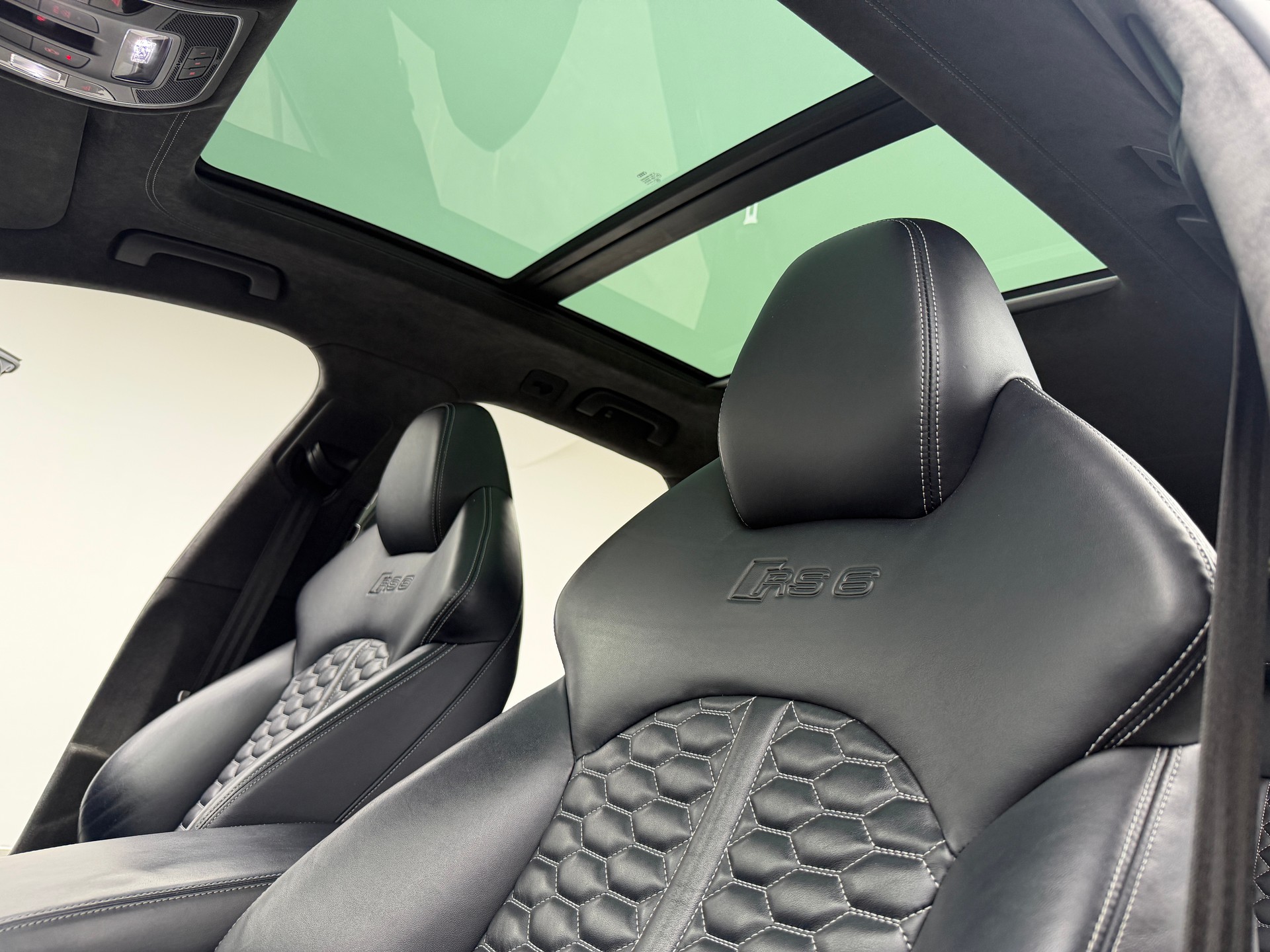 AUDI RS6 Avant 4.0 TFSI V8 ABT 700PS Capristo Abgasanlage quattro Tiptronic | Audi exclusive | B&O | Panoramadach | Carbon Paket |-image-7