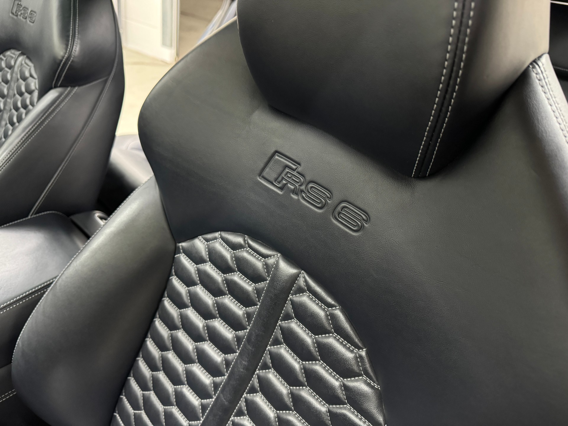 AUDI RS6 Avant 4.0 TFSI V8 ABT 700PS Capristo Abgasanlage quattro Tiptronic | Audi exclusive | B&O | Panoramadach | Carbon Paket |-image-8
