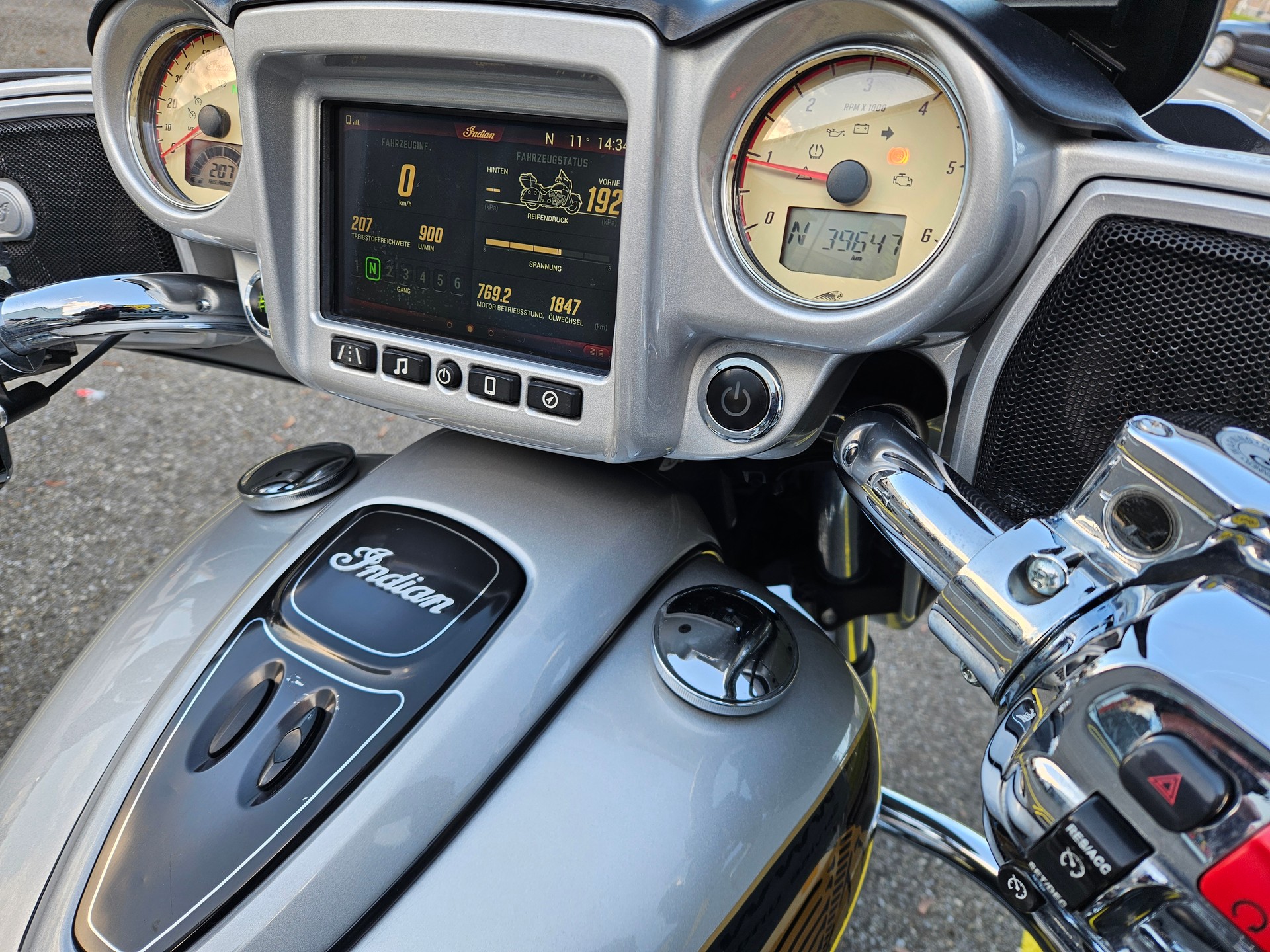 INDIAN CHIEFTAIN-image-6