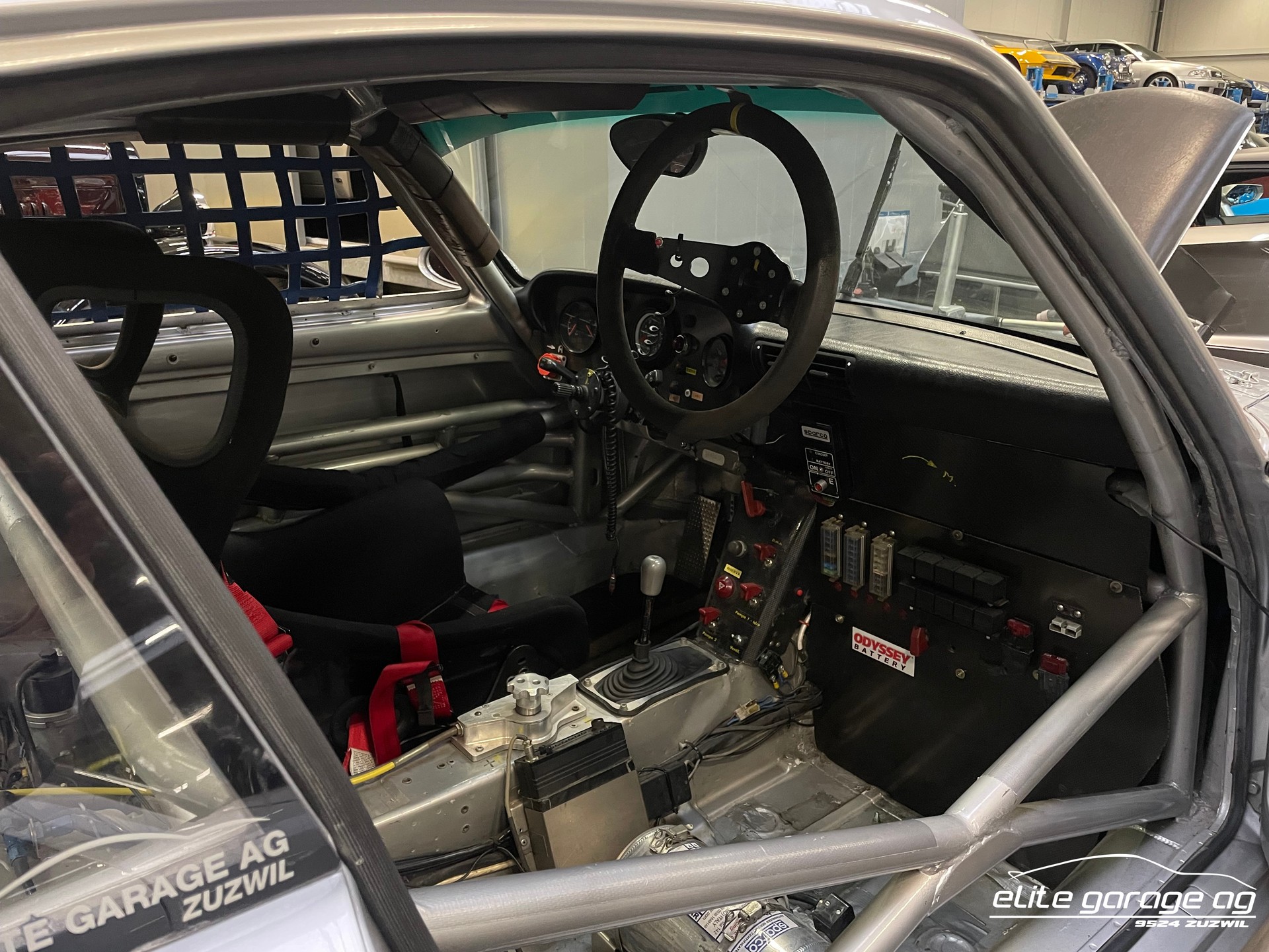 PORSCHE 911 993 GT2 R / "RENNVERSION"-image-6