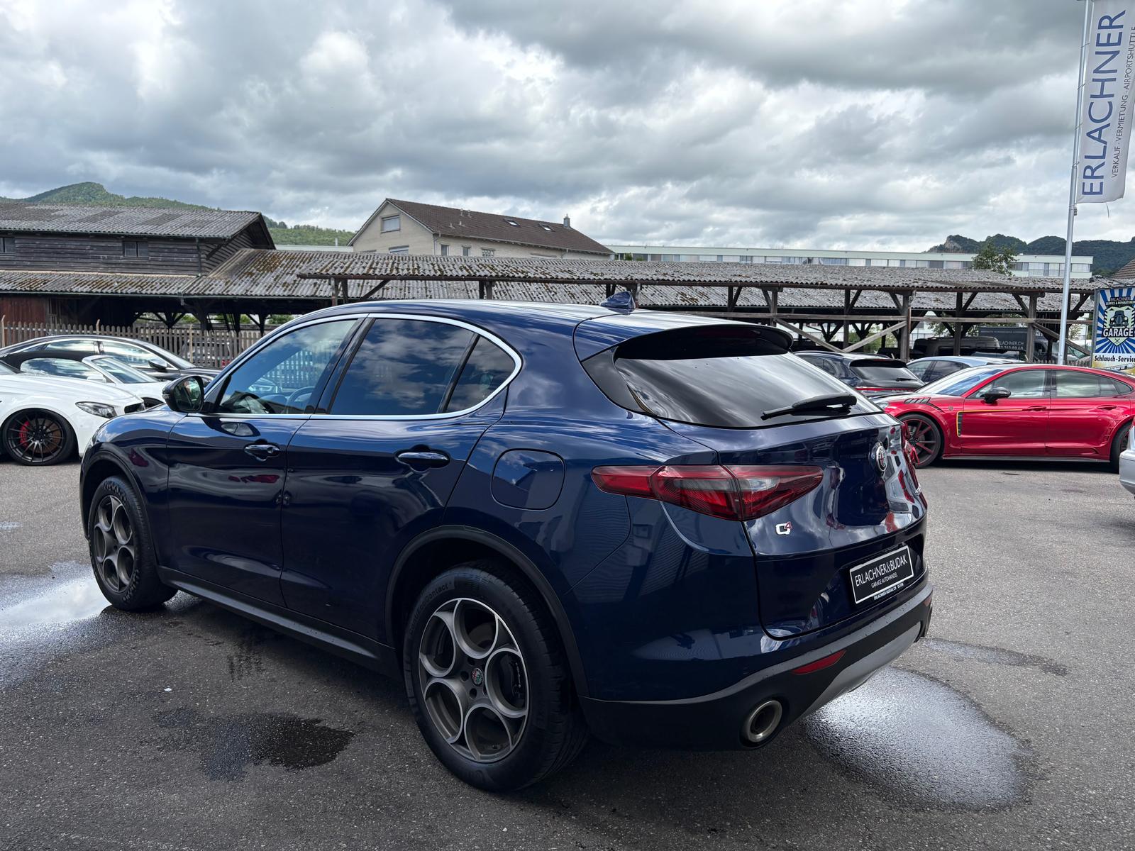 ALFA ROMEO Stelvio 2.0 Executive Q4 Automatic-image-2
