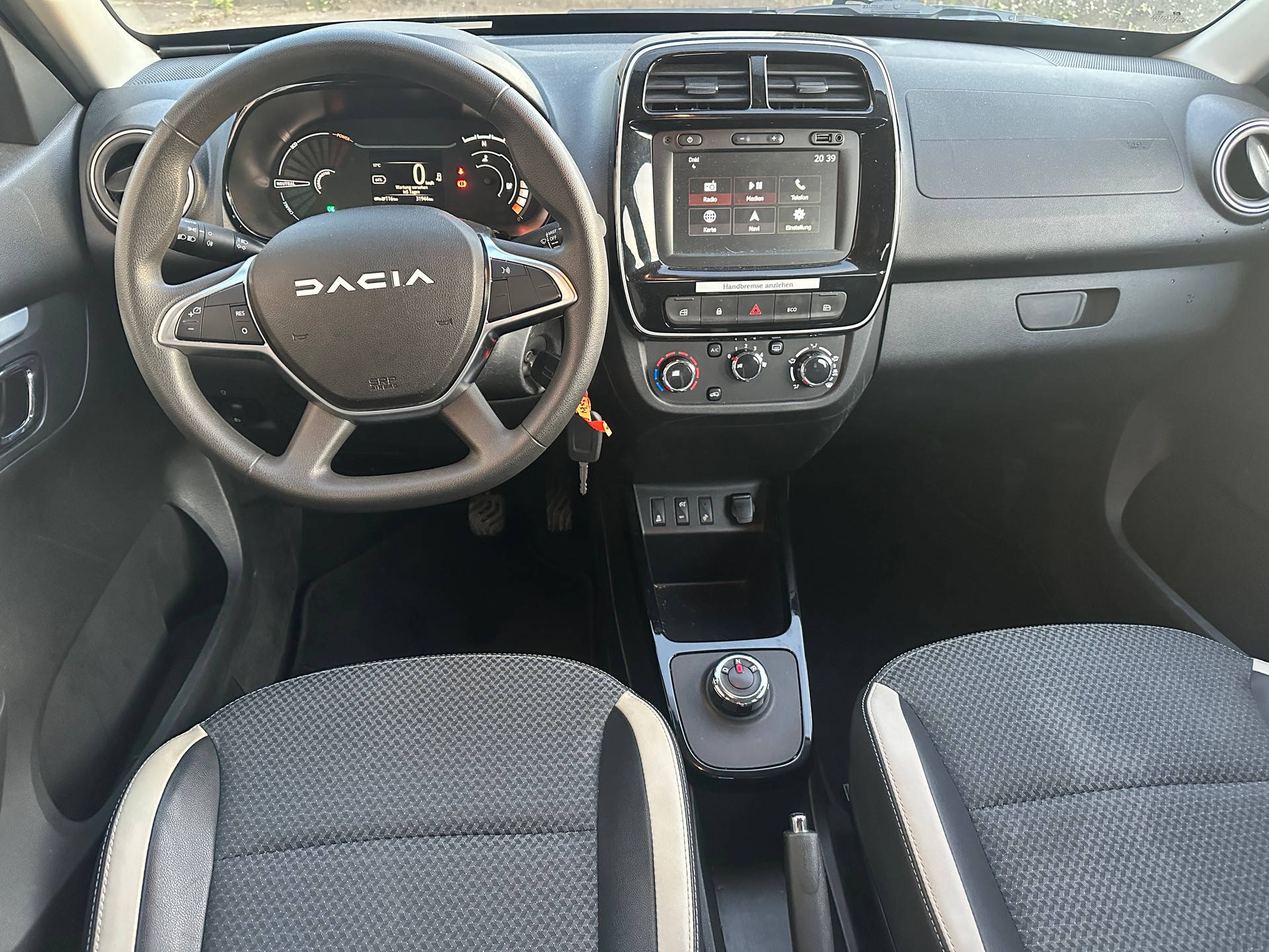 DACIA Spring 27 kWh Expression-image-12