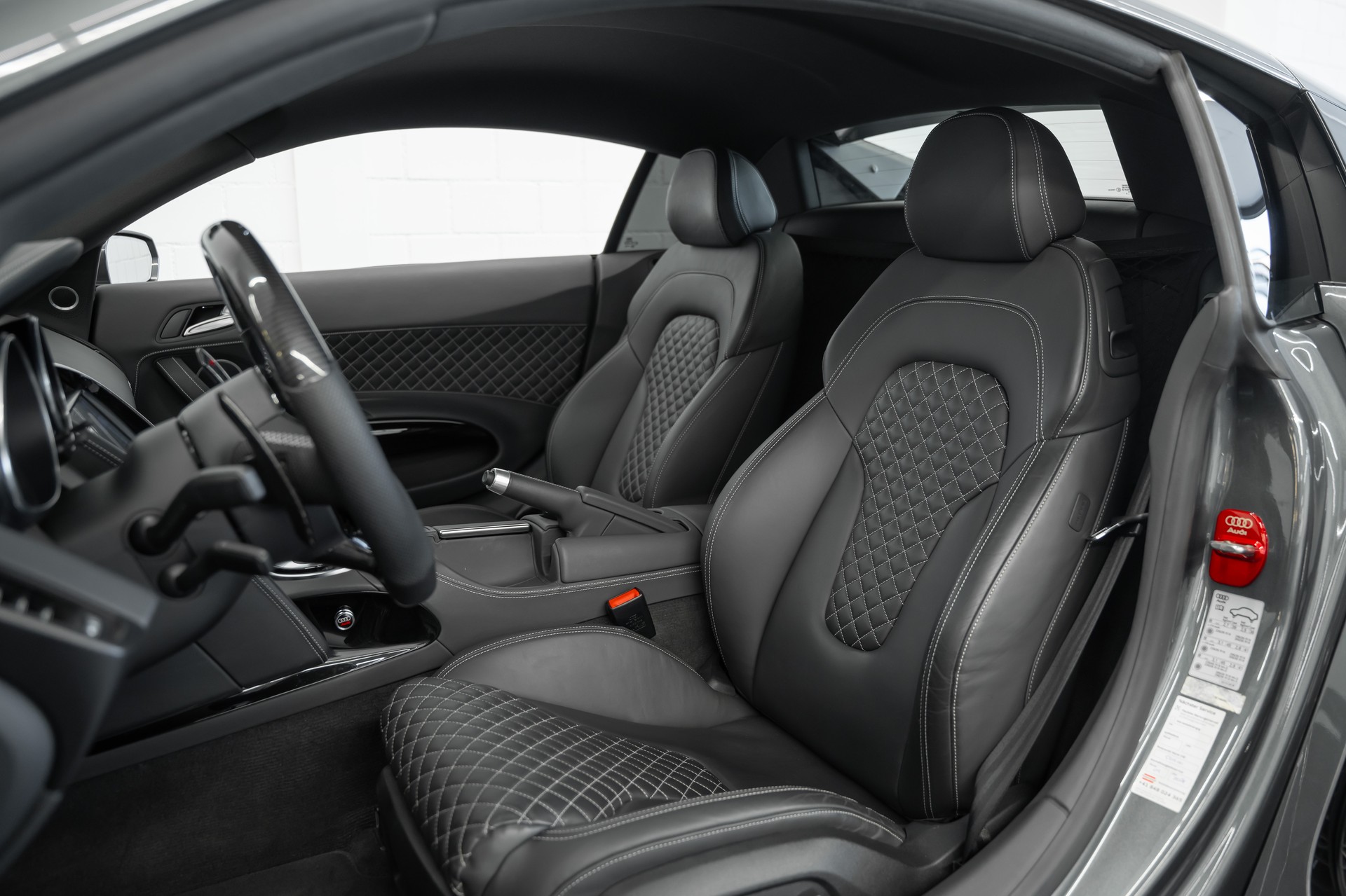 AUDI R8 Coupé 4.2 S-Tronic Capristo-image-10