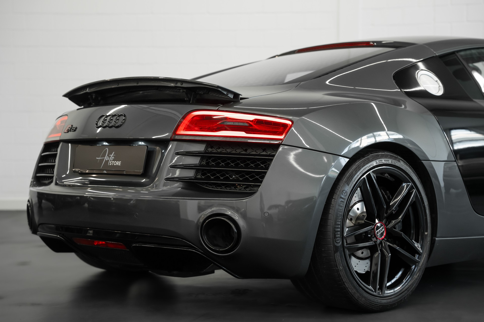 AUDI R8 Coupé 4.2 S-Tronic Capristo-image-6