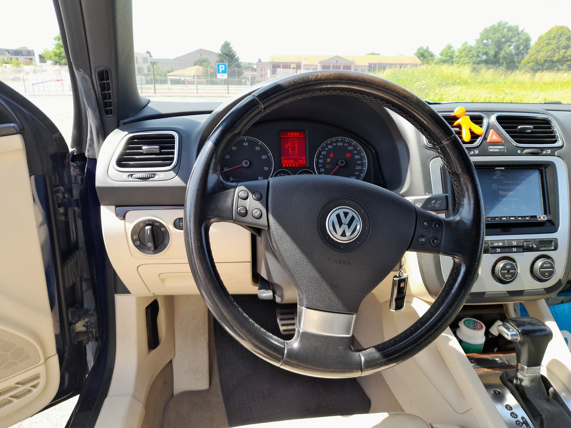 VW Eos 2.0 FSI Turbo-image-4