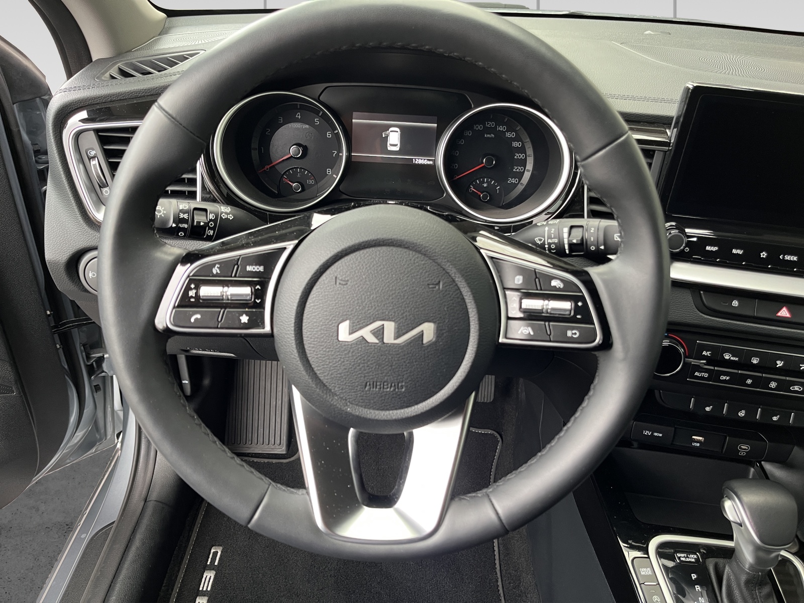 KIA Ceed Sportswagon 1.5 T-GDi MHEV Power DCT-image-8