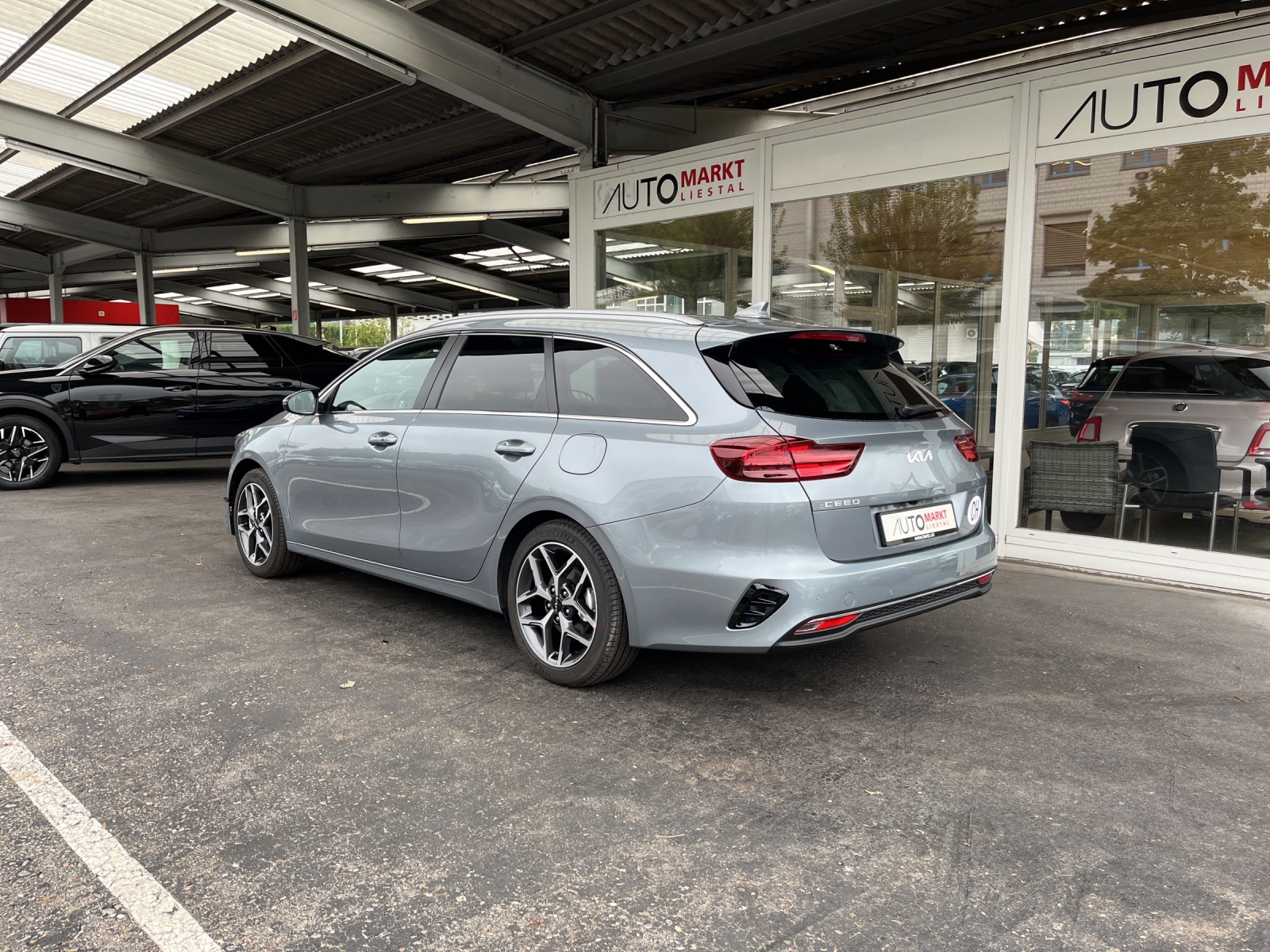 KIA Ceed Sportswagon 1.5 T-GDi MHEV Power DCT-image-2
