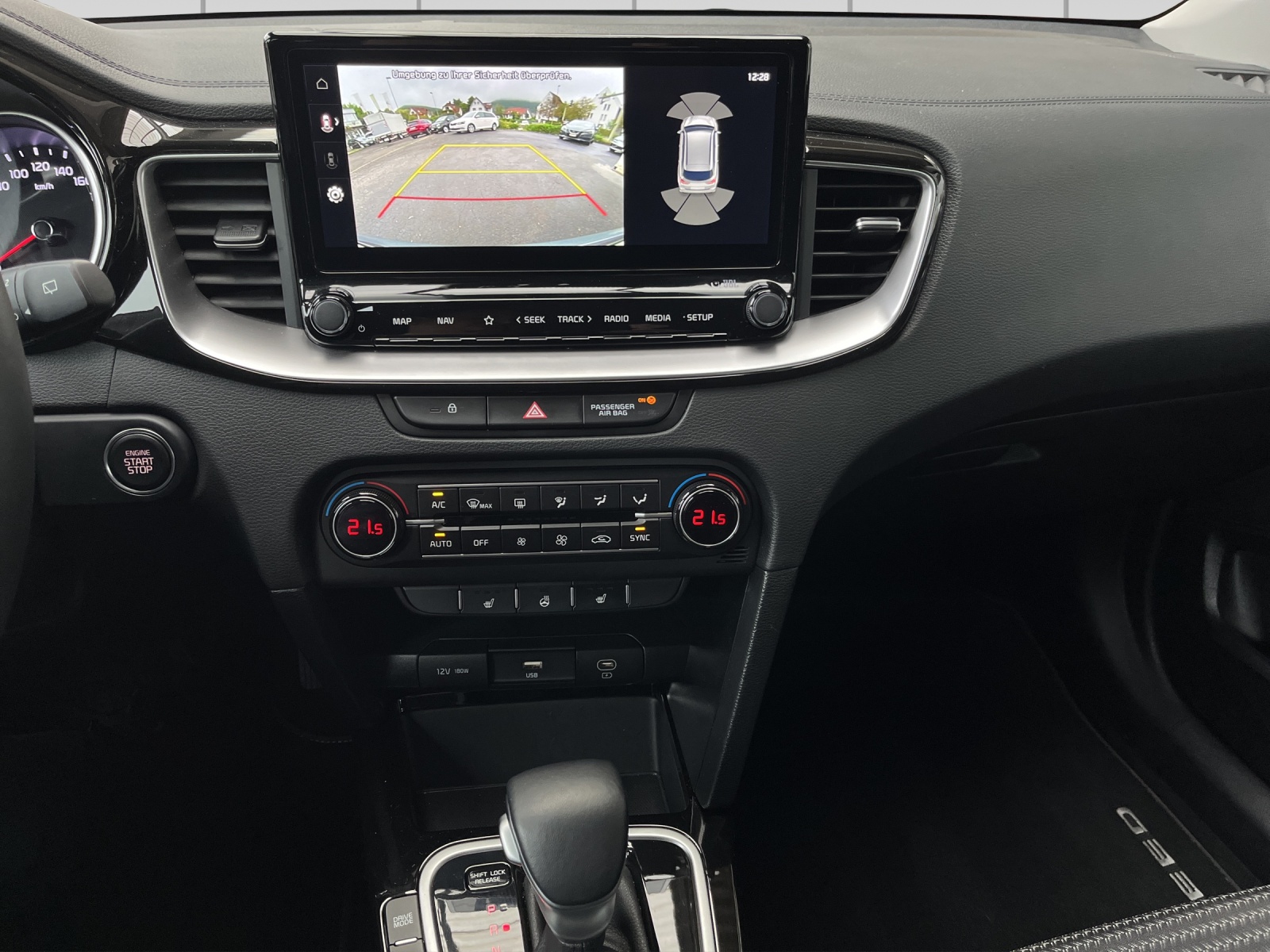 KIA Ceed Sportswagon 1.5 T-GDi MHEV Power DCT-image-11