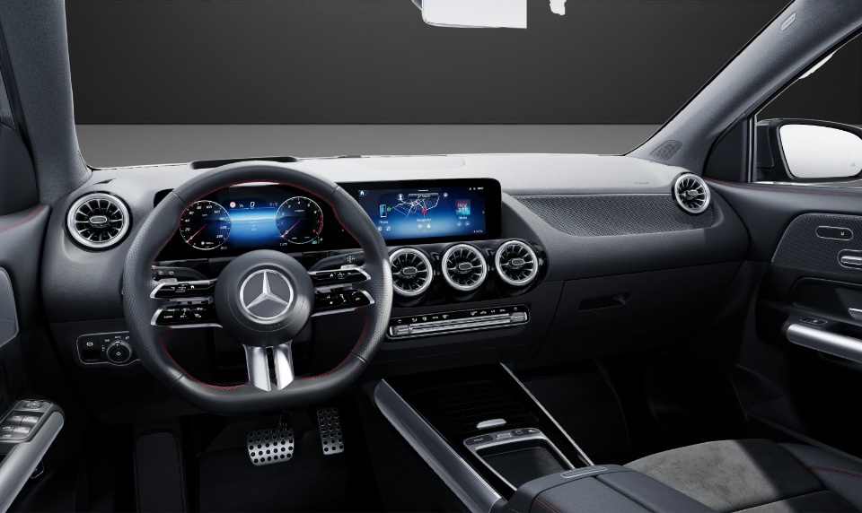 MERCEDES-BENZ GLA 200 7G-DCT-image-7
