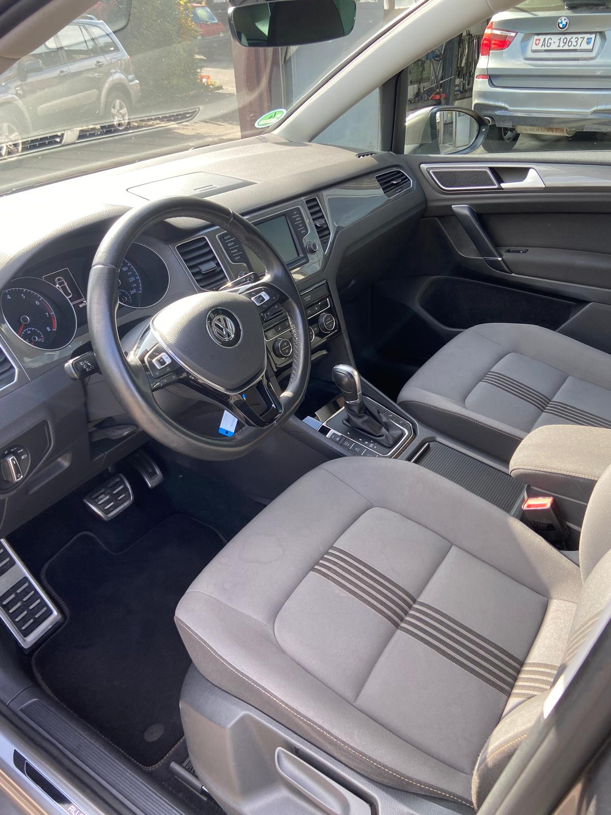 VW Golf Sportsvan 1.4 TSI Allstar DSG-image-7