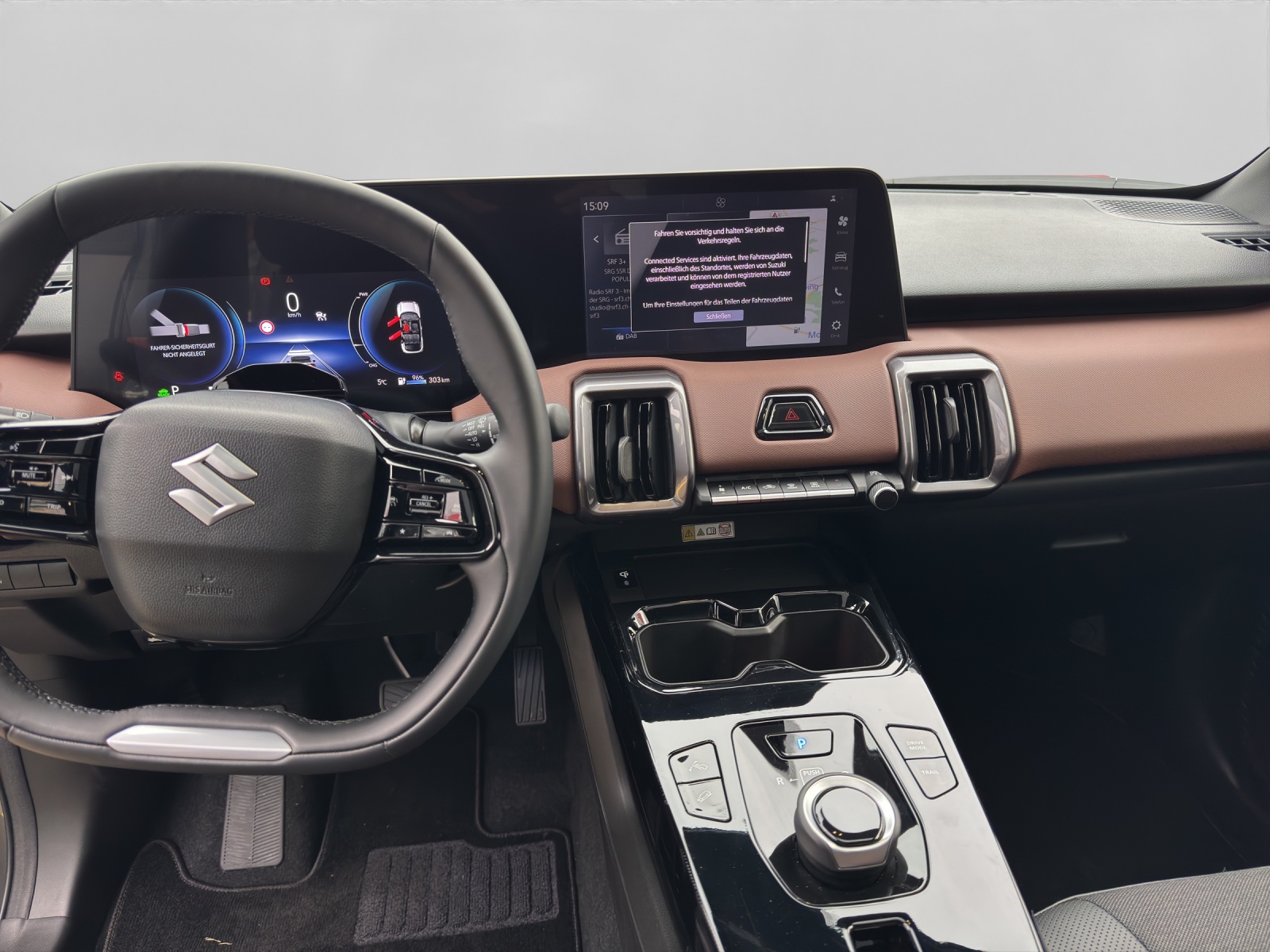 SUZUKI e Vitara Compact Top 4x4-image-14