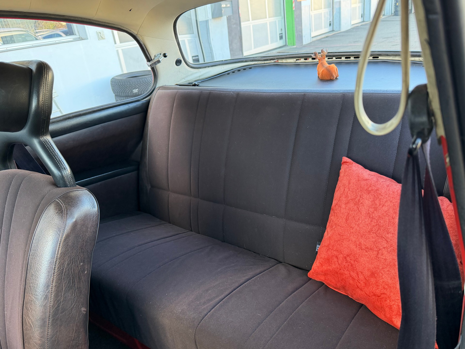 SAAB 96 GL V4-image-16