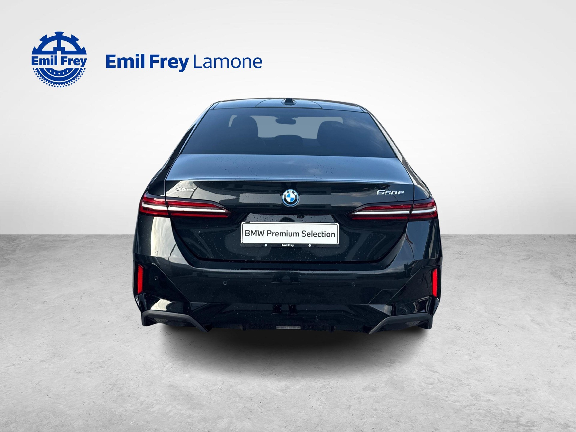 BMW 550e xDrive-image-5