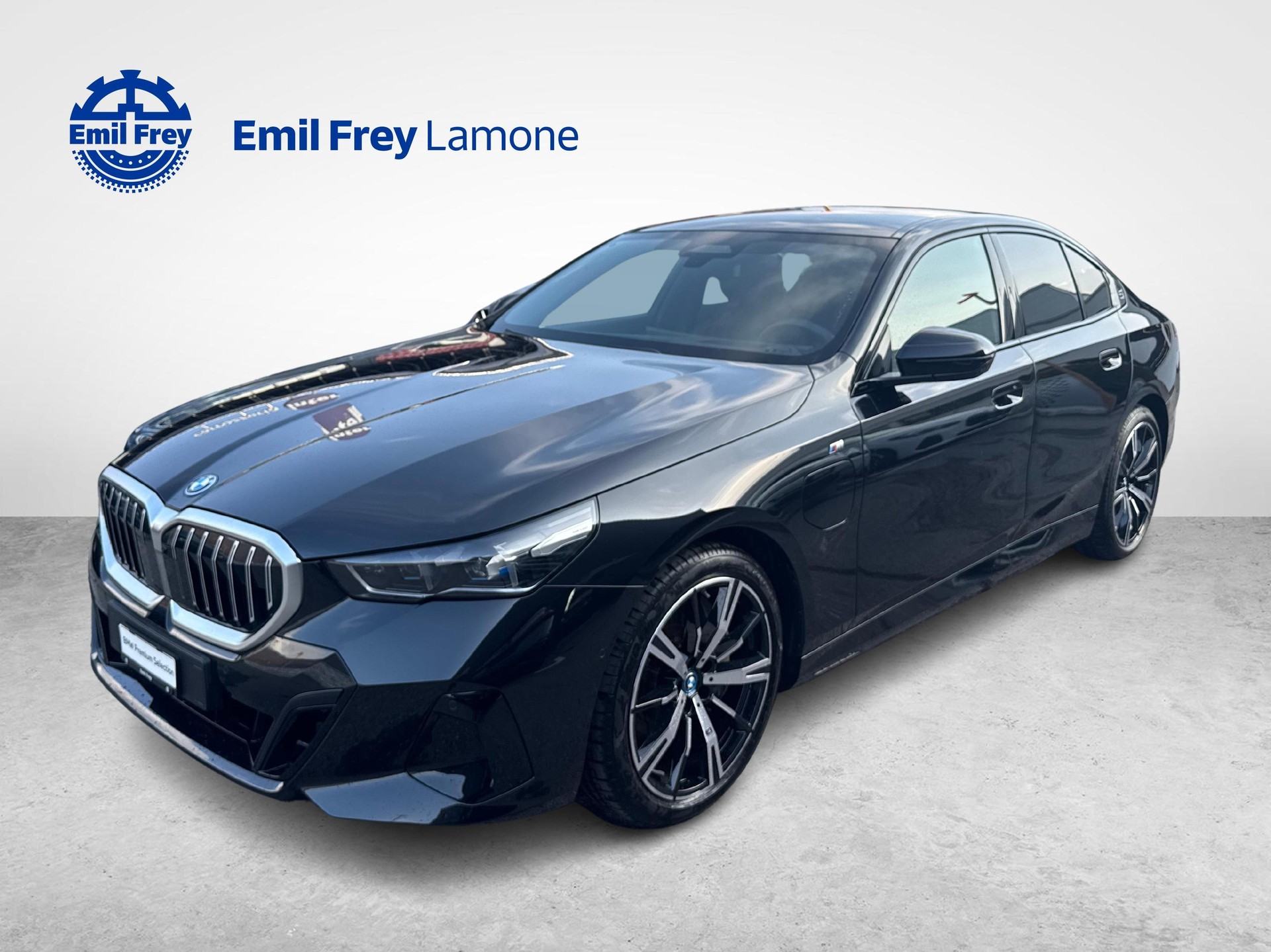 BMW 550e xDrive-image-0