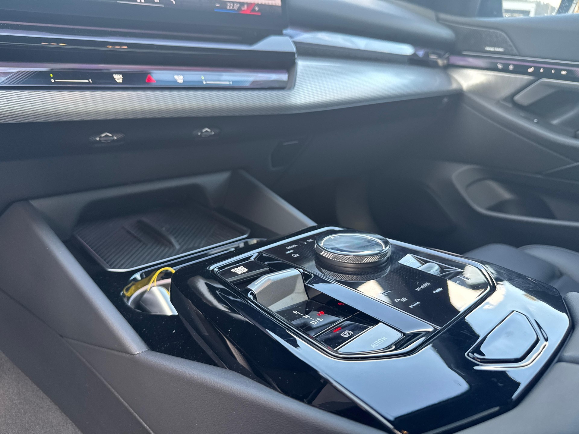 BMW 550e xDrive-image-17