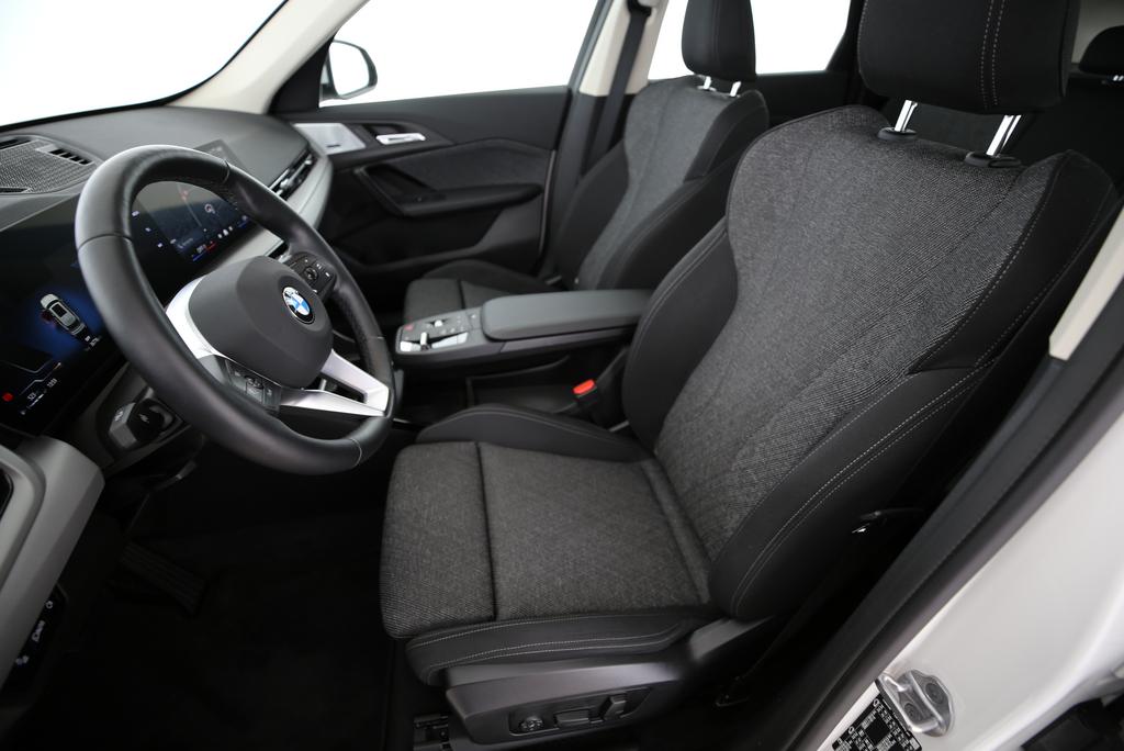 BMW X1 18i sDrive-image-2