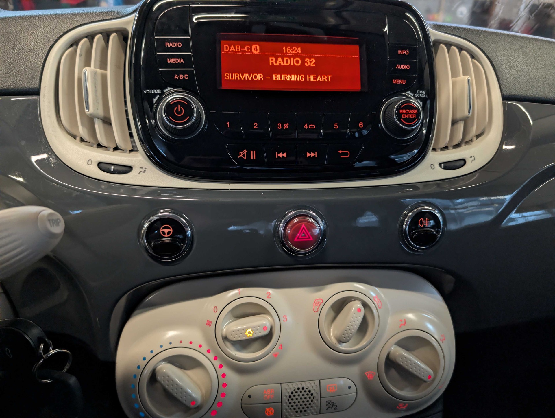 FIAT 500 1.0 N3 MildHybrid Cult-image-7