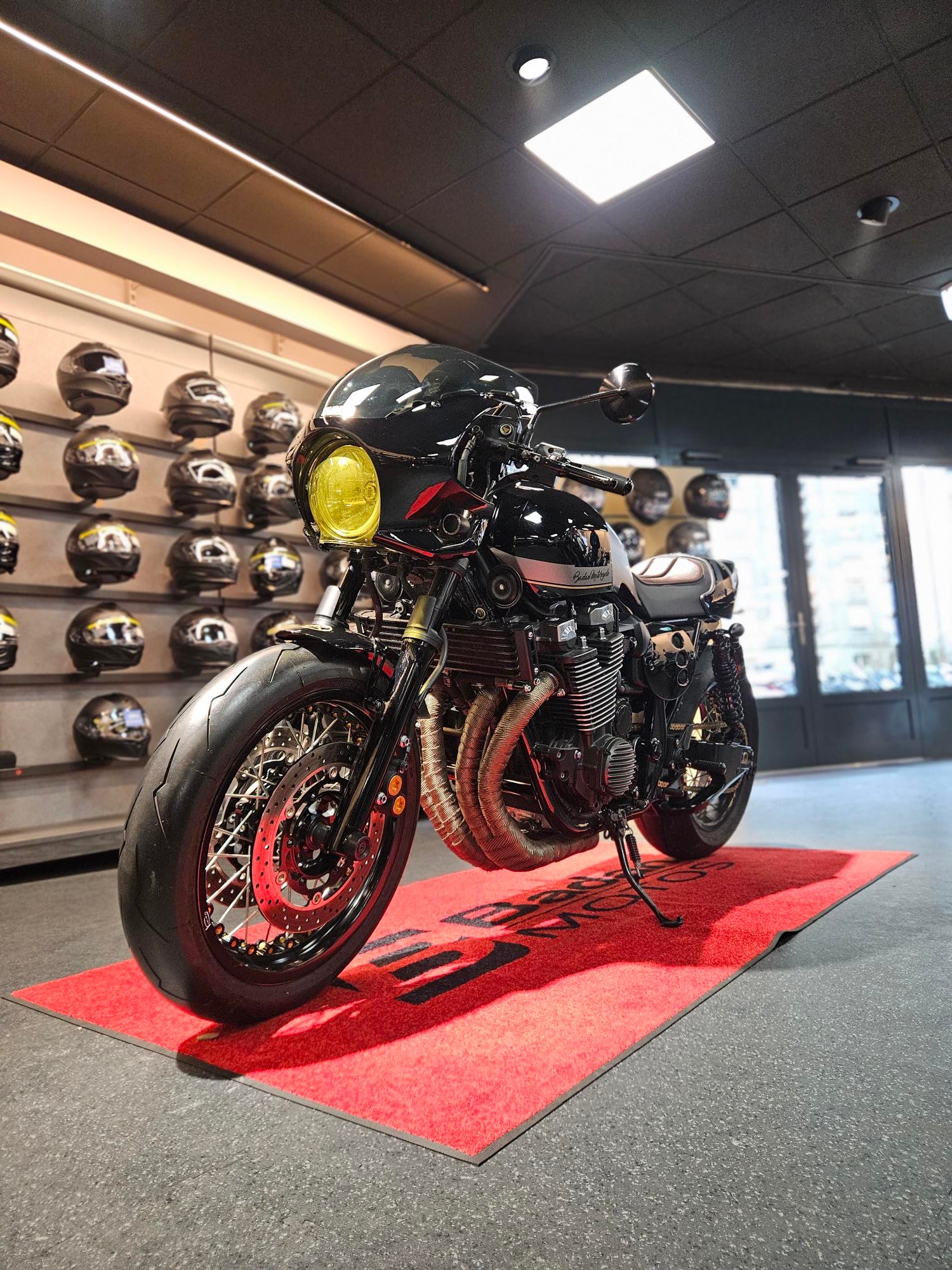 YAMAHA XJR 1300-image-8